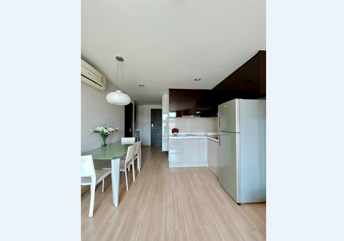 For RentCondoRatchathewi,Phayathai : Call : 080-979-8999 For Rent Condo The Address Pathumwan @BTS Ratchathewi, 70 sq.m 2 Beds 2 Baths 8th floor, Fully furnished, Ready to move in