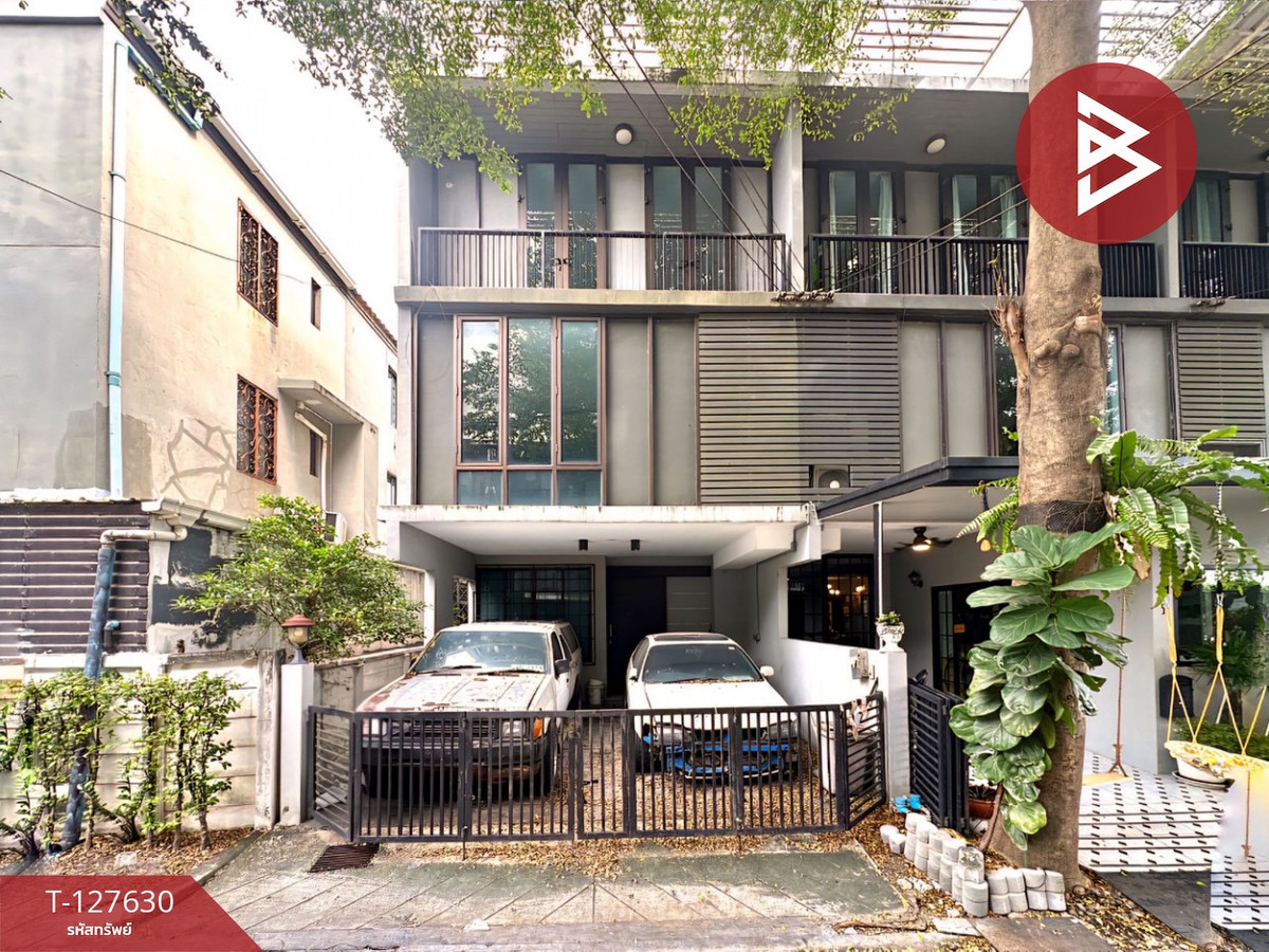 For SaleTownhomeKaset Nawamin,Ladplakao : 3-story townhome for sale, Areeya Village, Kaset-Nawamin, Bangkok, Modern Loft style, ready to move in.