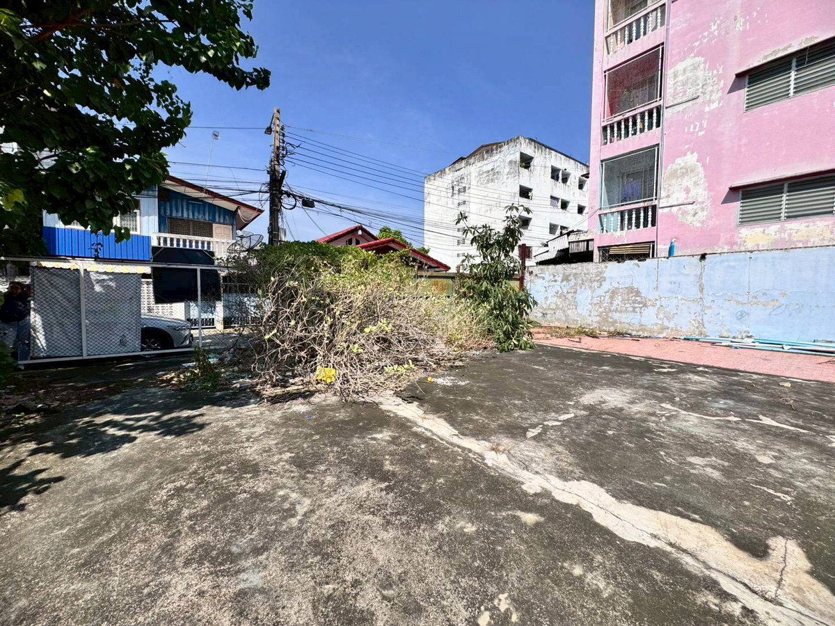 For SaleLandBangna, Bearing, Lasalle : Land for sale, already filled, Soi Lasalle 26, good location, 250 meters from the entrance of the alley (N.1930)