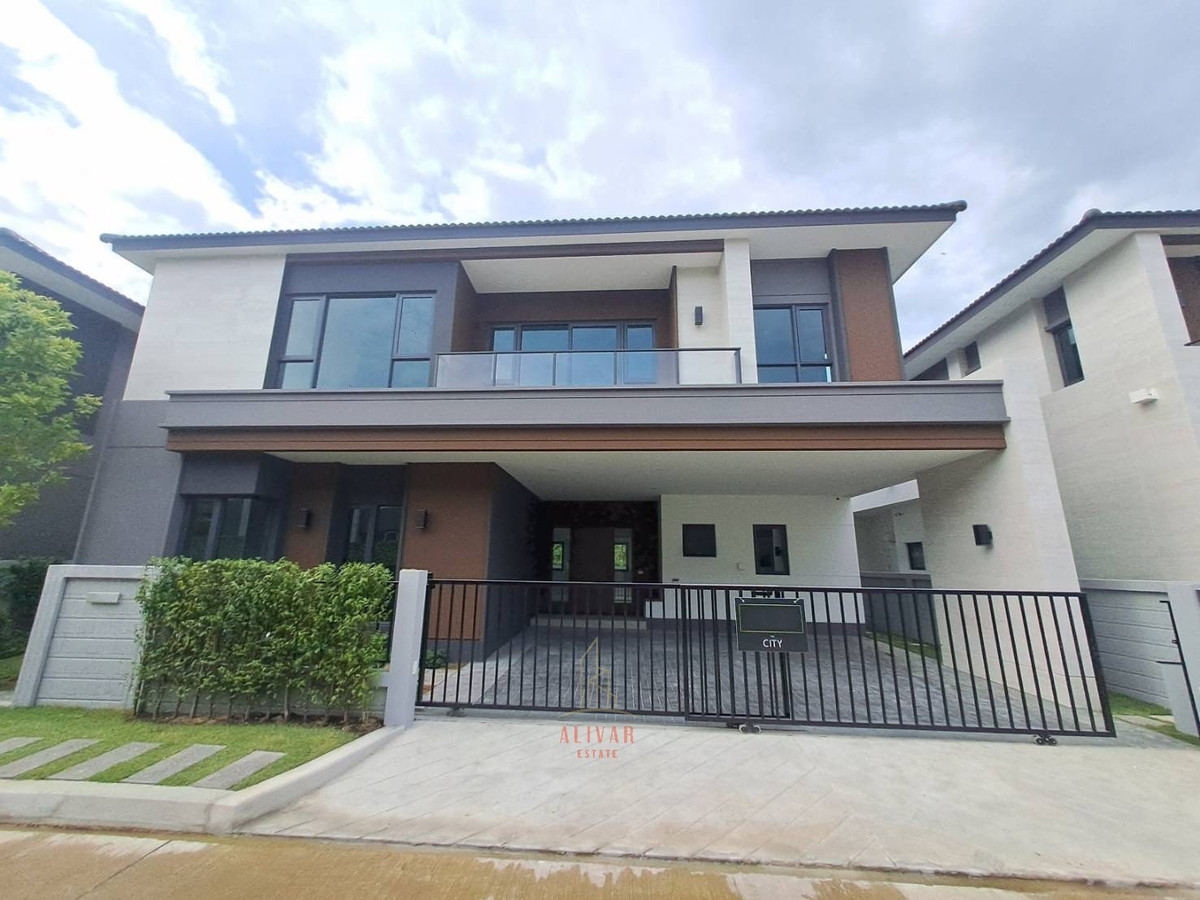 For RentHouseBangna, Bearing, Lasalle : RH115325 For rent, 2-story detached house, 4 bedrooms at THE CITY Bangna 3, near Mega Bangna.