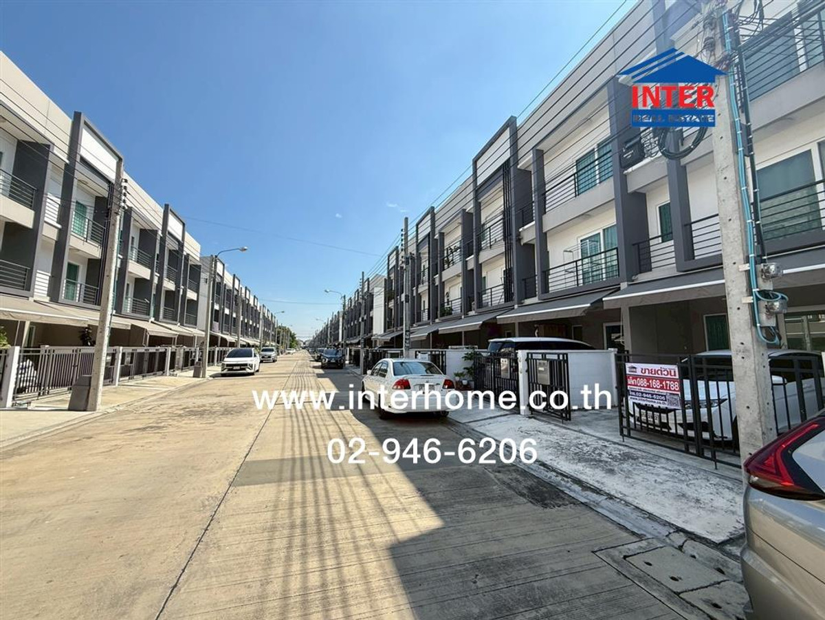 For SaleTownhome : ทาวน์โฮม 3 ชั้น 22.3 ตร.ว. หมู่บ้านกลางเมือง สวนหลวง ซอยเฉลิมพระเกียรติร.9 ซ.28 ถนนเฉลิมพระเกียรติ ถนนศรีนครินทร์ เขตประเวศ กรุงเทพมหานคร