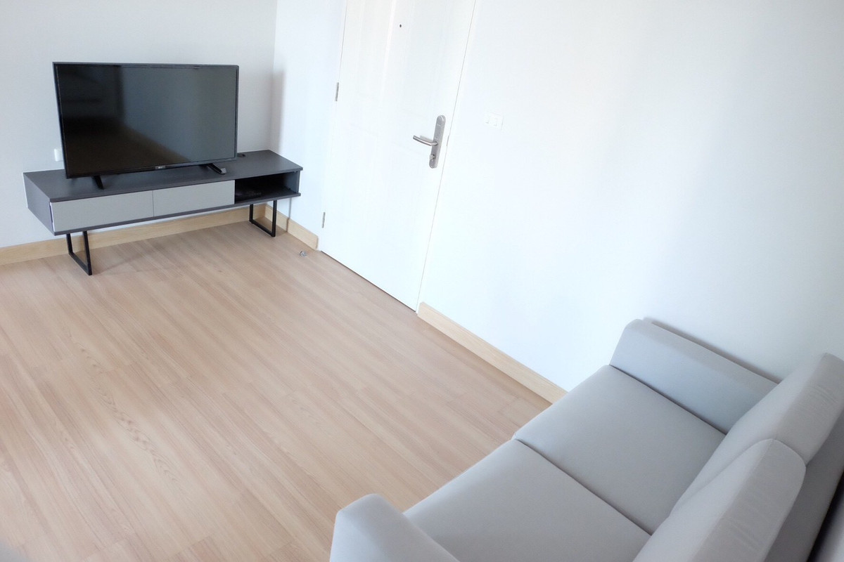 For RentCondoBangna, Bearing, Lasalle : The Niche Mono Bangna, Building D, size 35 sq m, 1 bedroom, 1 bathroom, rental price 9000 baht per month.