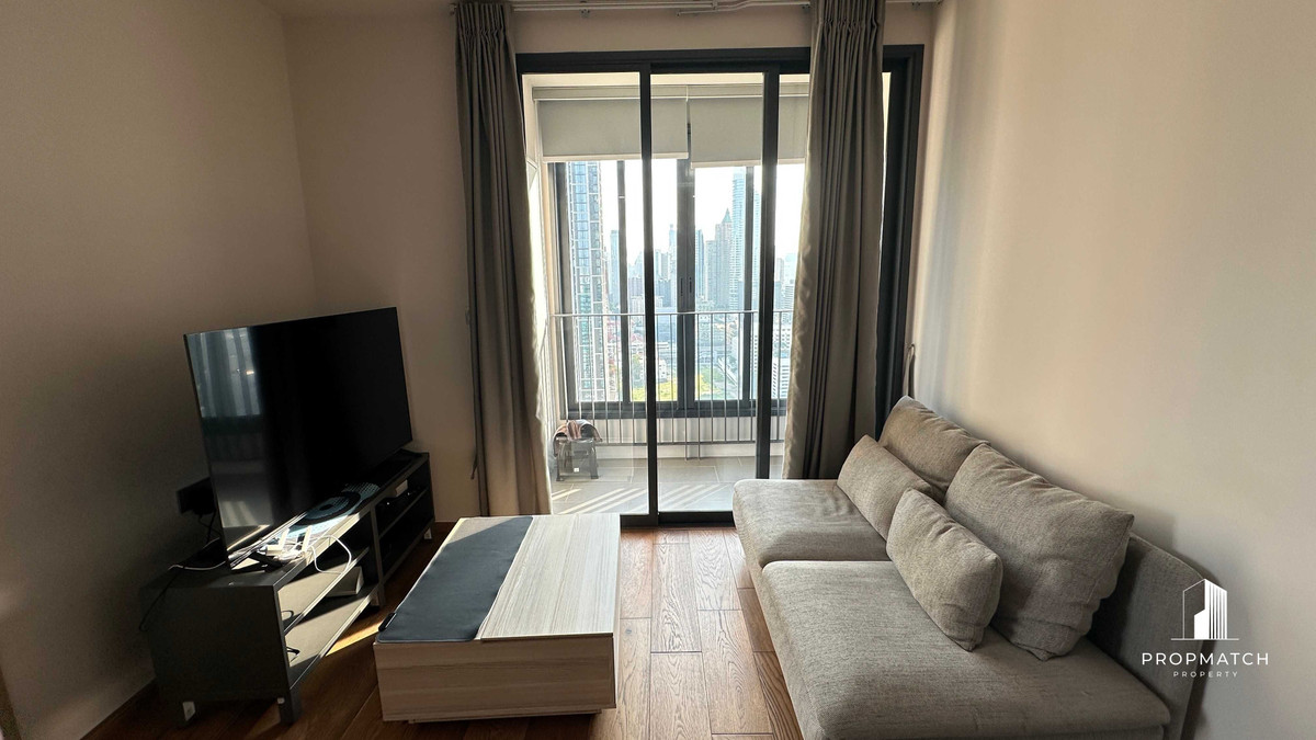 ให้เช่าคอนโดราชเทวี พญาไท : ✨Flash Deal ✨Q Chidlom( 2Bed 2Bath 65SQM.) แต่งครบพร้อมอยู่ !! เพียง  48,000บาทต่อเดือน Tel.0981315848 @propmatch