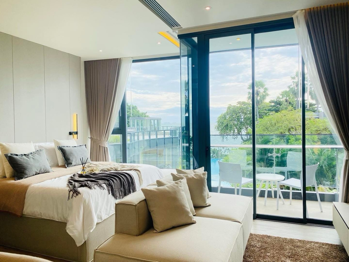 For RentCondoPattaya, Bangsaen, Chonburi : Condo for rent seaview AROM Wongamat, Pattaya, size 38sqm. 1bed 1bath.