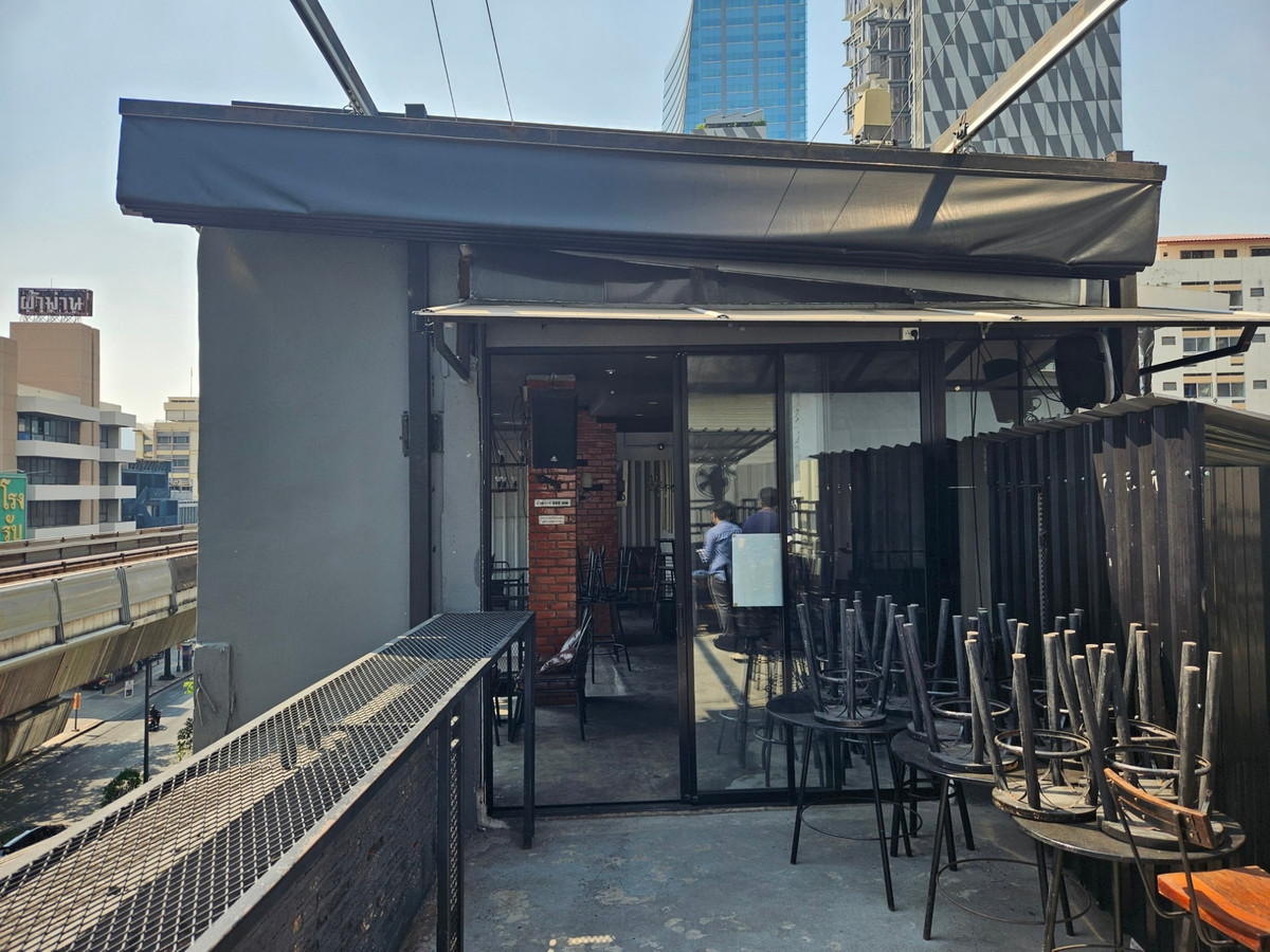 For RentAri,Anusaowaree : FOR RENT! Exclusive 3-Story Space with Rooftop – Ratchakhru (Phahonyothin) – Prime Main Road Frontage No.C21-OT-68006