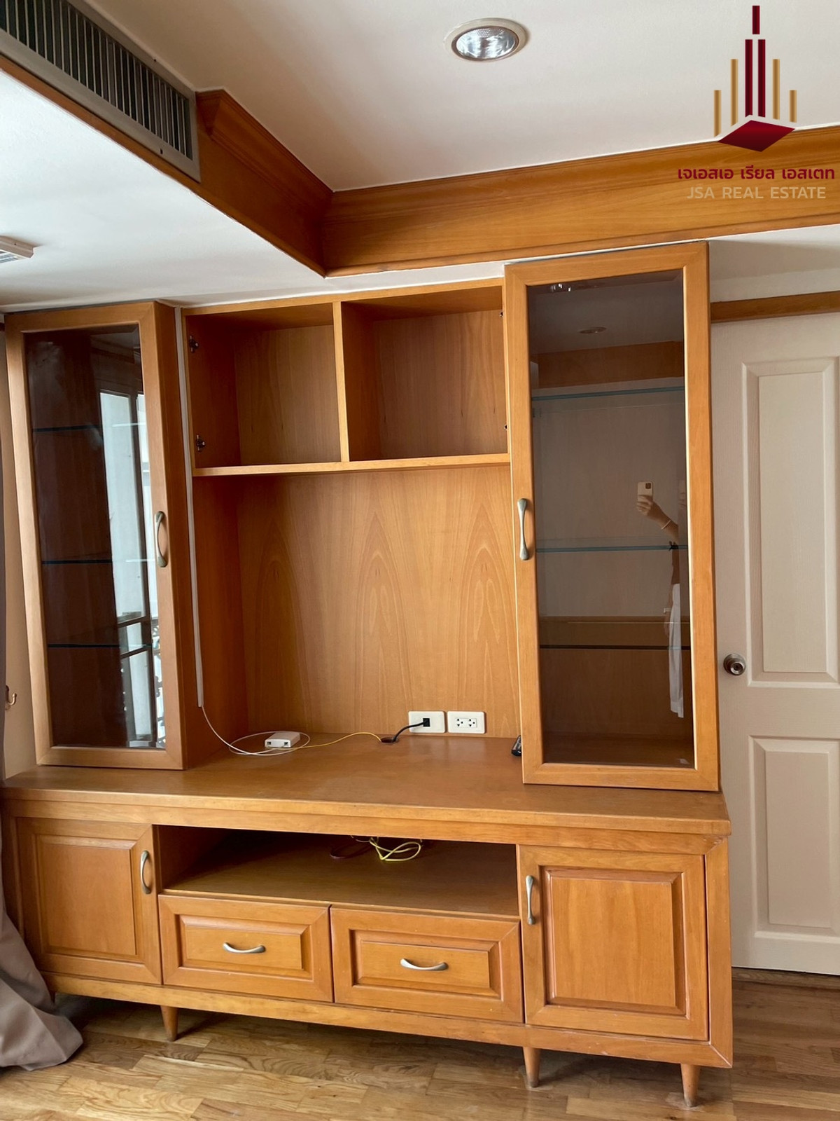 For RentCondoRama9, Petchburi, RCA : ✨ For Rent : Brighton Place Condo ✨ 💰 Only 20,000 thb/month