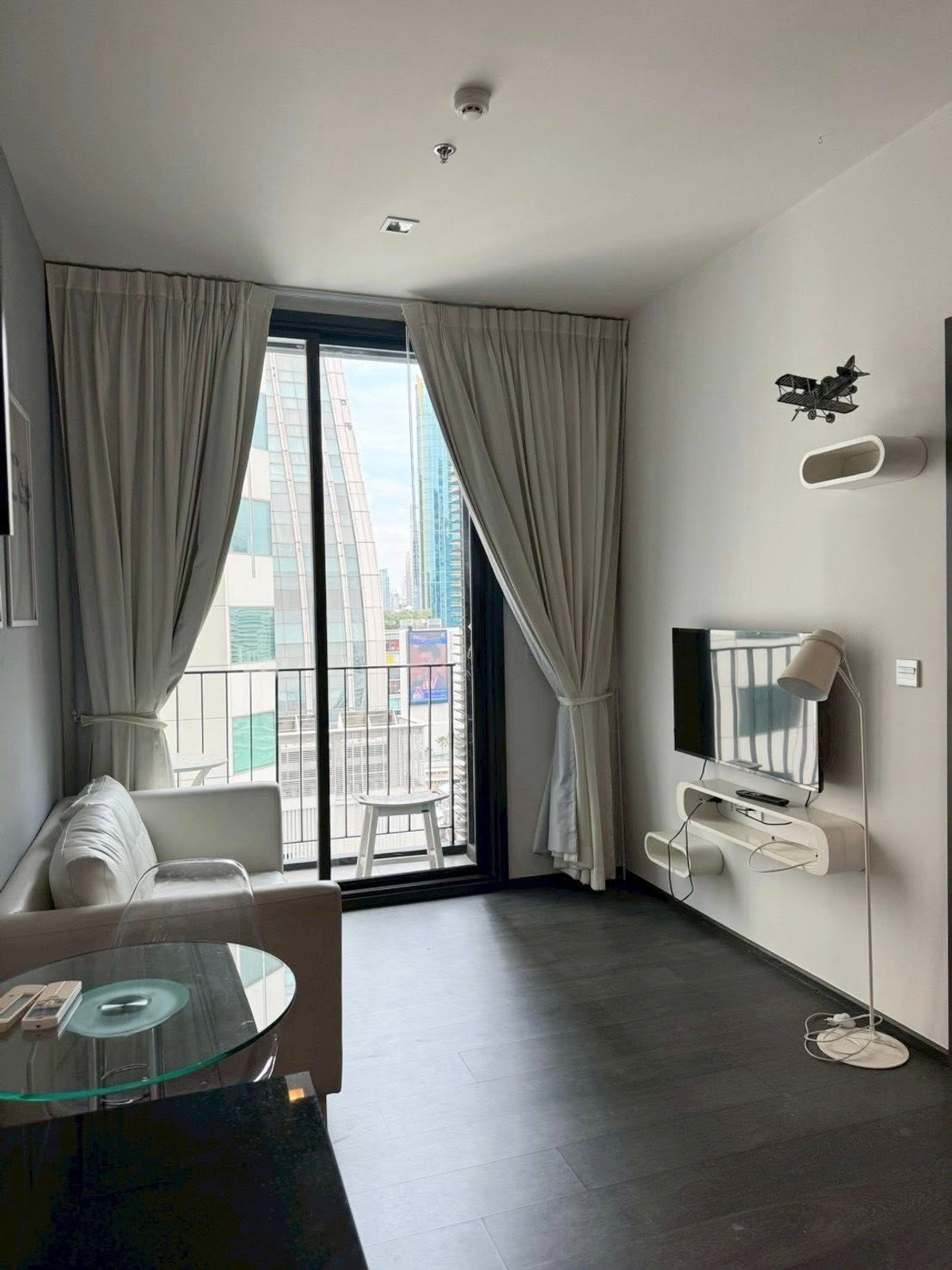 For RentCondoSukhumvit, Asoke, Thonglor : 🏷️ [For Rent] The Edge Sukhumvit 23 | 1BR 30 sq.m | 14th Fl. | 25,000 THB | Ref: T2113 | LINE: @323gqmho