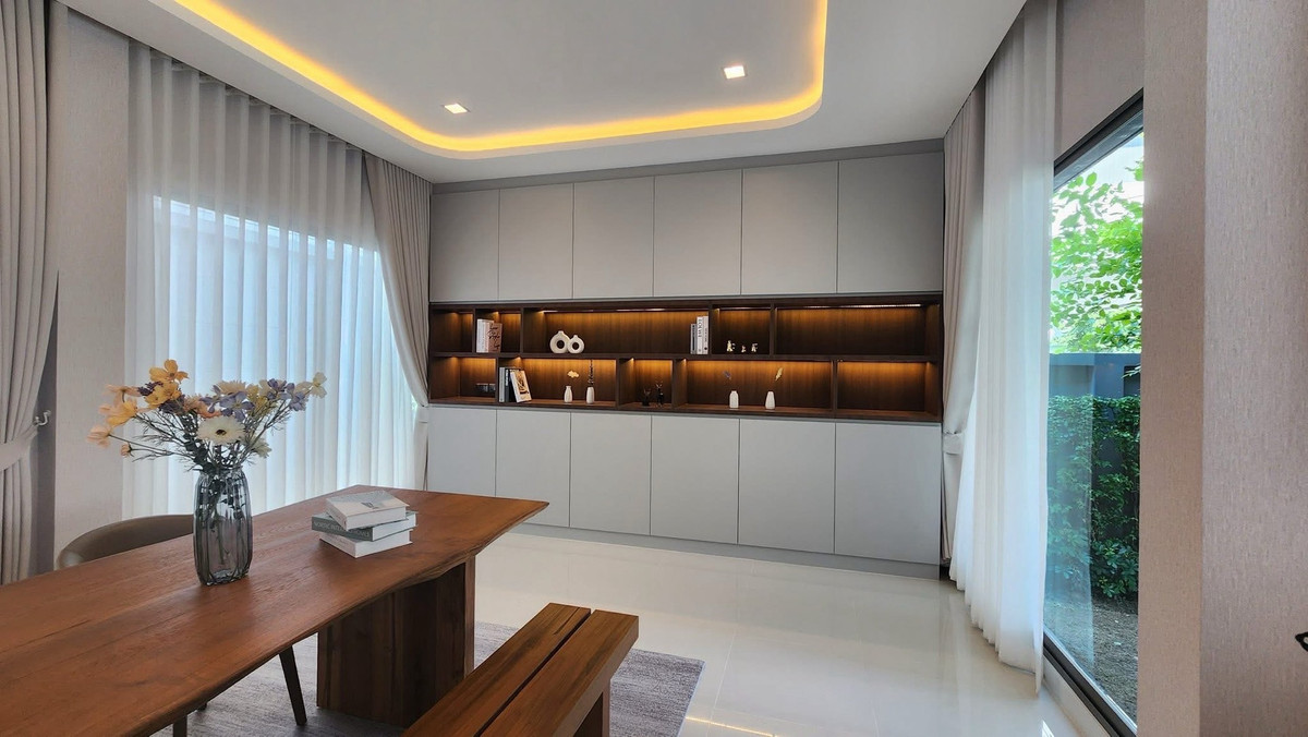 ให้เช่าบ้านเสรีไทย-นิด้า : ให้เช่า บางกอก บูเลอวาร์ด ซิกเนเจอร์ ลาดพร้าว เสรีไทย ใกล้นิด้า 4 นอน ตกแต่งหรู 