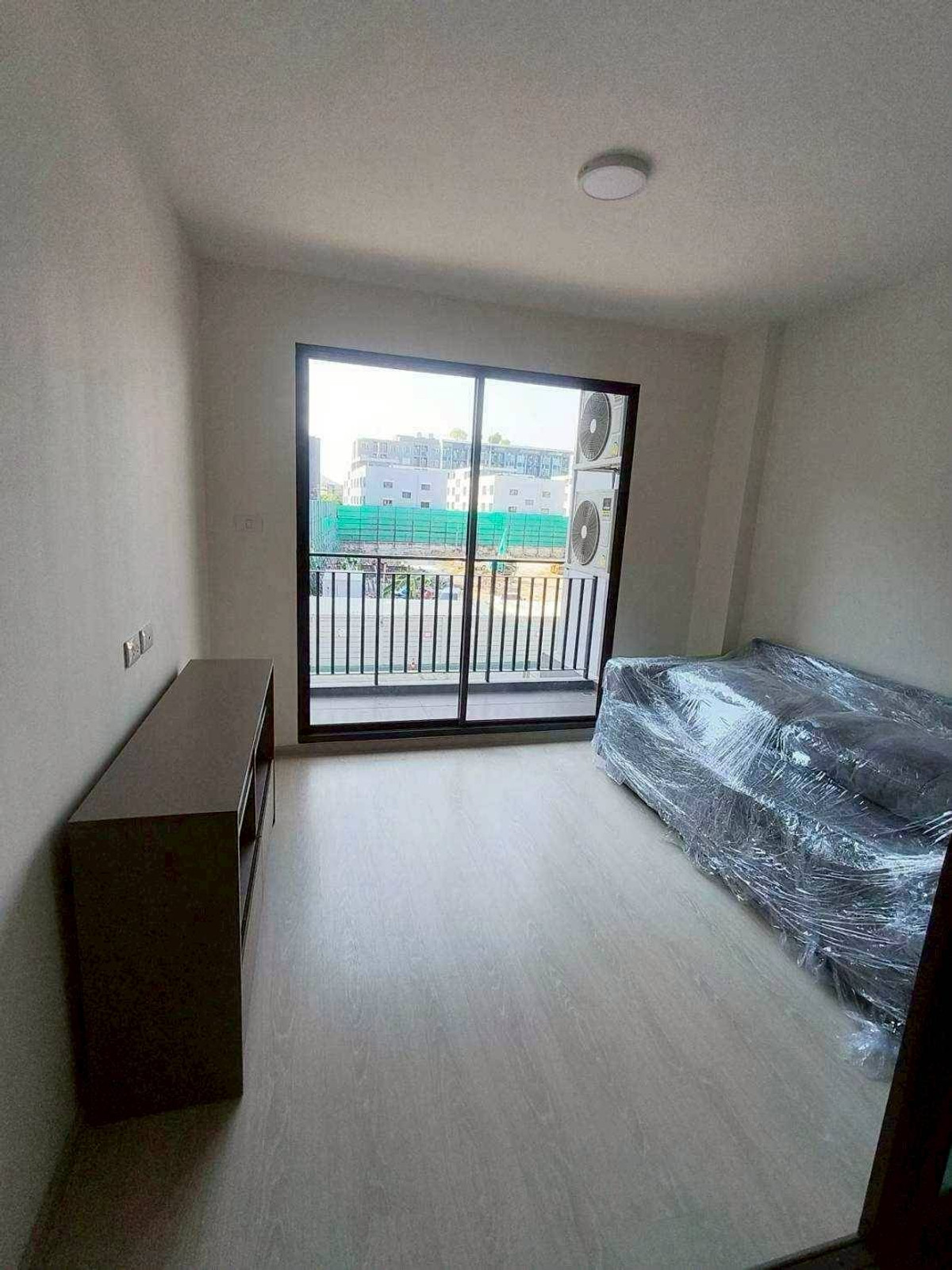 For RentCondoVipawadee, Don Mueang, Lak Si : 🔥Urgent for rent🔥 ✨Grene Don Mueang-Song Prapha: Grene Condo Don Mueang-Songprapha✨ ❄️7th floor, size 37.90 sq m.❄️ Complete with freebies. If you want anything, just tell me. Line @bzprOperty