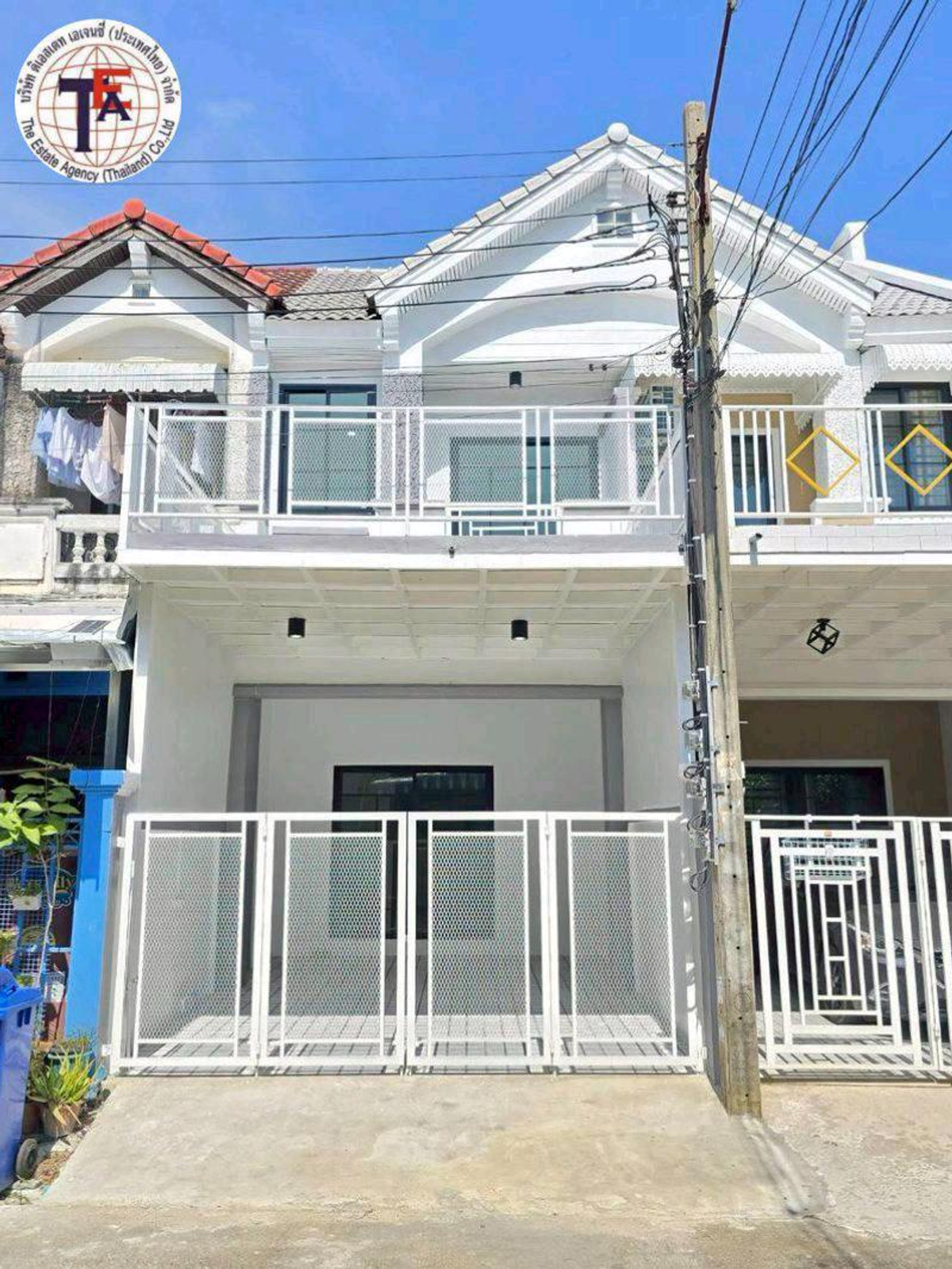 For SaleTownhomeNonthaburi, Bang Yai, Bangbuathong : 2-story townhouse for sale, Ratchaphruek Villa Village, Rattanathibet, Purple Line, Central Westgate, Bang Rak, Si Rat Expressway entrance and exit point, Bang Phu, IKEA, Big C.