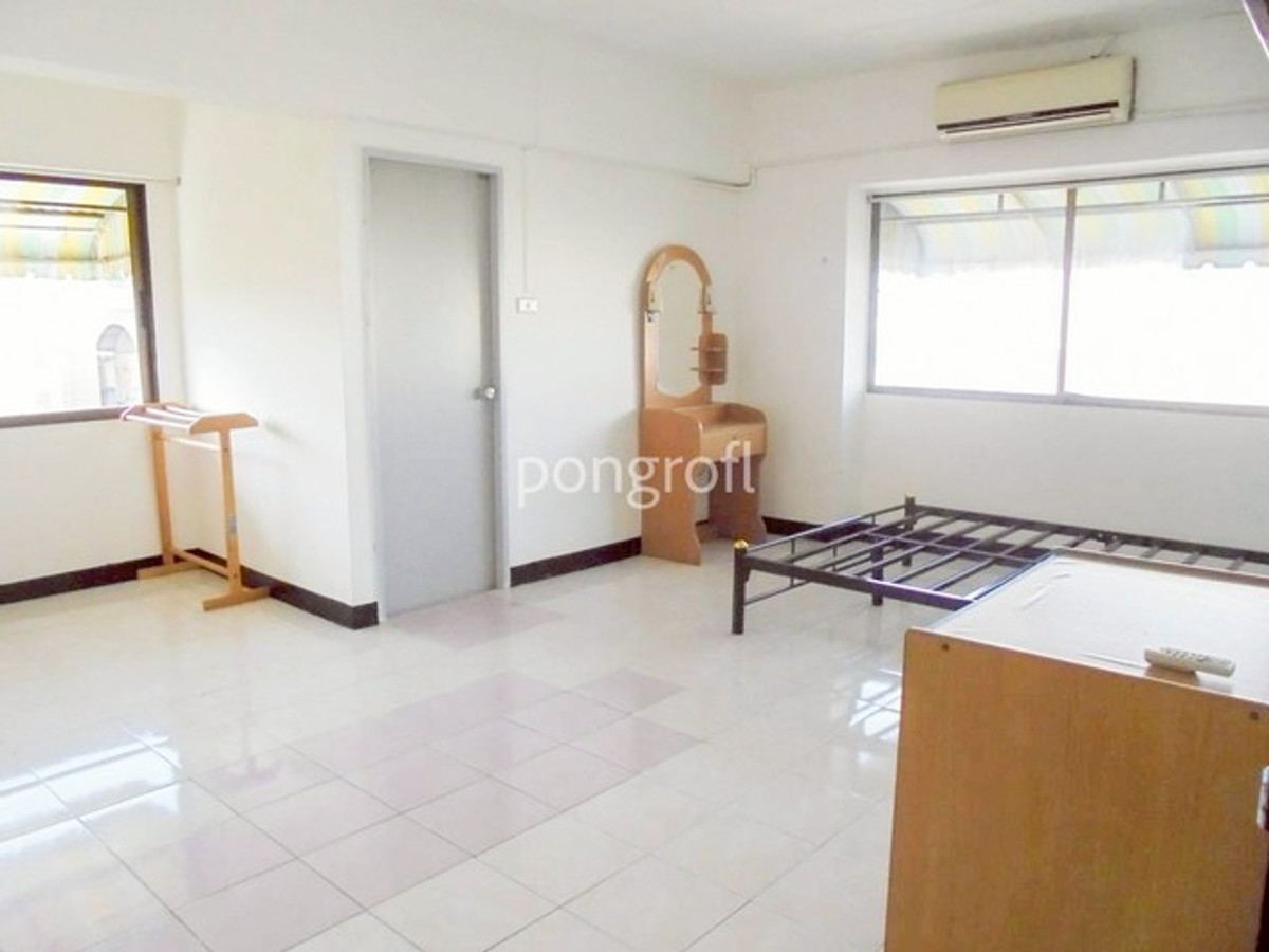 For SaleCondoYothinpattana,CDC : Condo cost price Mahadthai Condotel, 6th floor, Mahadthai Condotel
