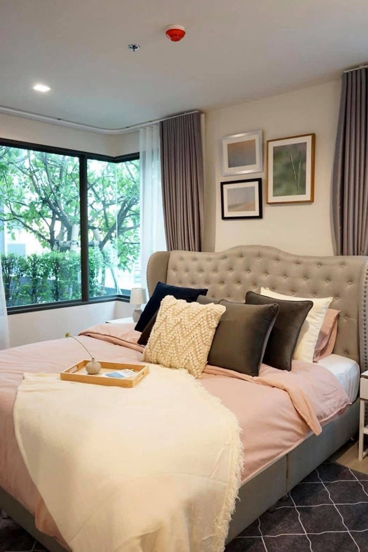 For RentCondoLadprao, Central Ladprao : Life Ladphao Building B   Available 16/12/2025 ✅ 2 bedrooms, 2 bathrooms
- Garden and city views
- 75 sq m   11th floor
✅ Great location