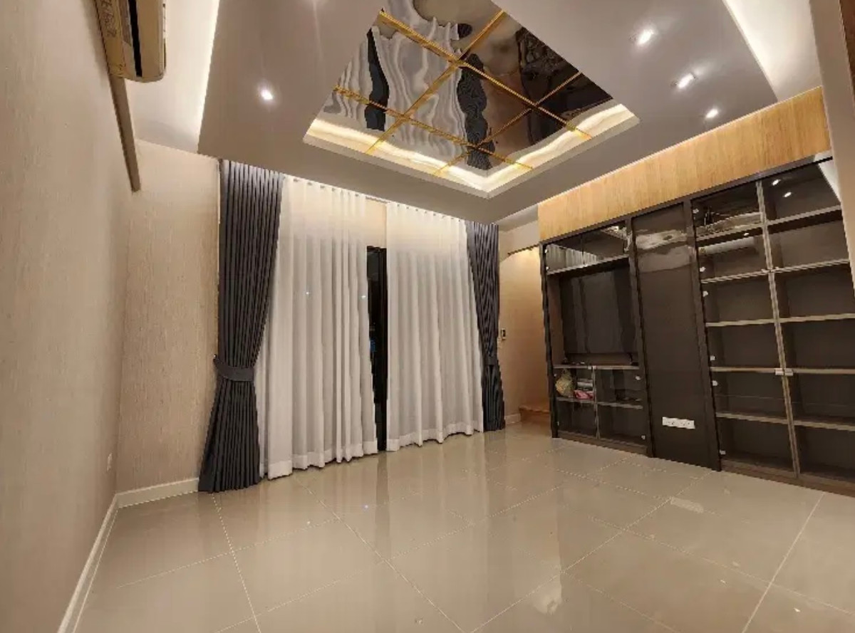 ให้เช่าทาวน์โฮมสมุทรปราการ สำโรง : เช่าทาวน์โฮม 3 ชั้น ม.เฟล็ก บางนา สวย ทำเลดี ใกล้ ศูนย์การค้าเมกะ บางนา สนใจแอตไลน์ครับ@841qqlnr