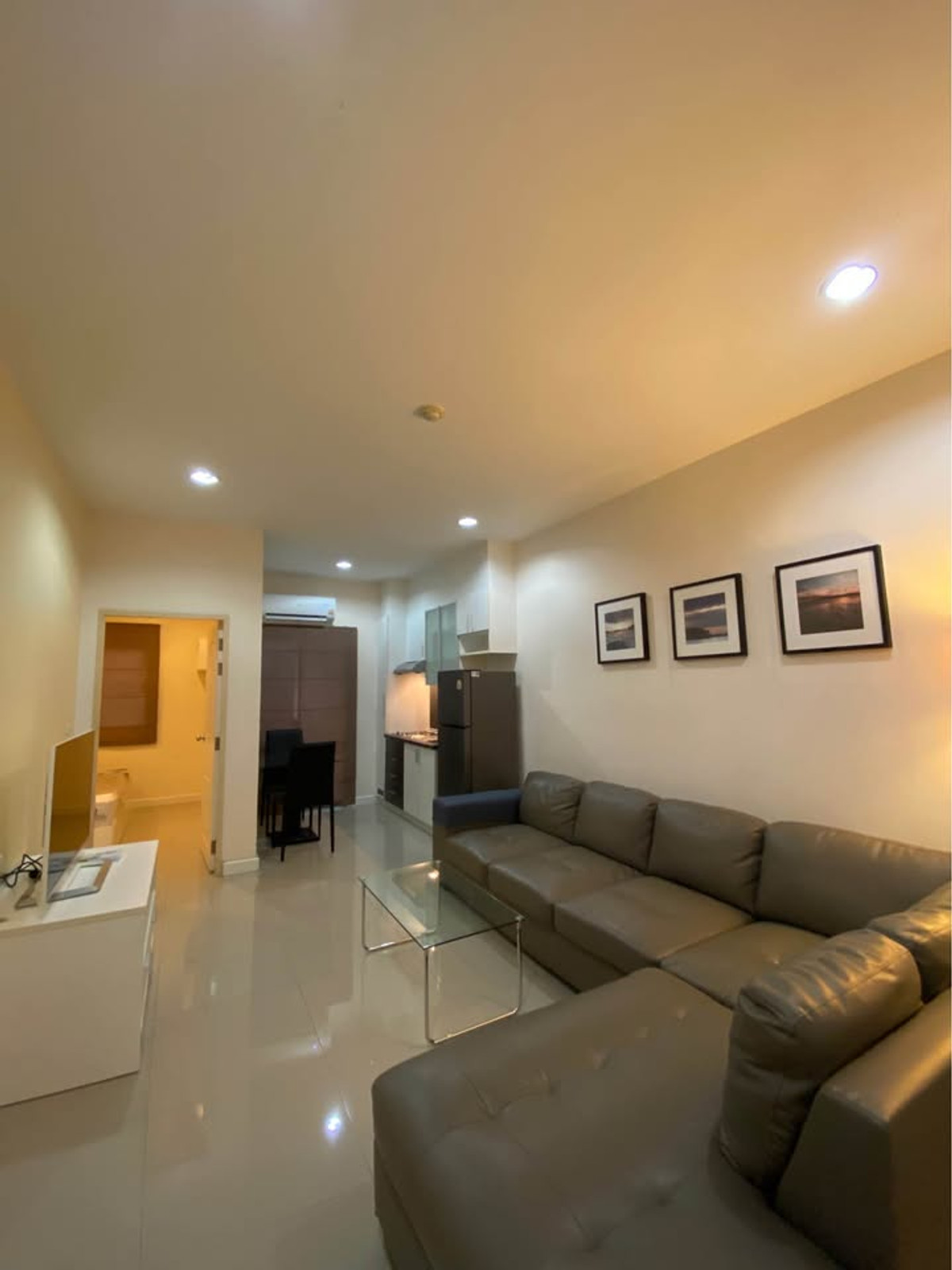 ให้เช่าคอนโดรัชดา ห้วยขวาง : 🔥 ให้เช่า METHA PLACE @ รัชดา 🔥 📍 ใกล้ MRT ห้วยขวาง 🚆 เดินทางสะดวก