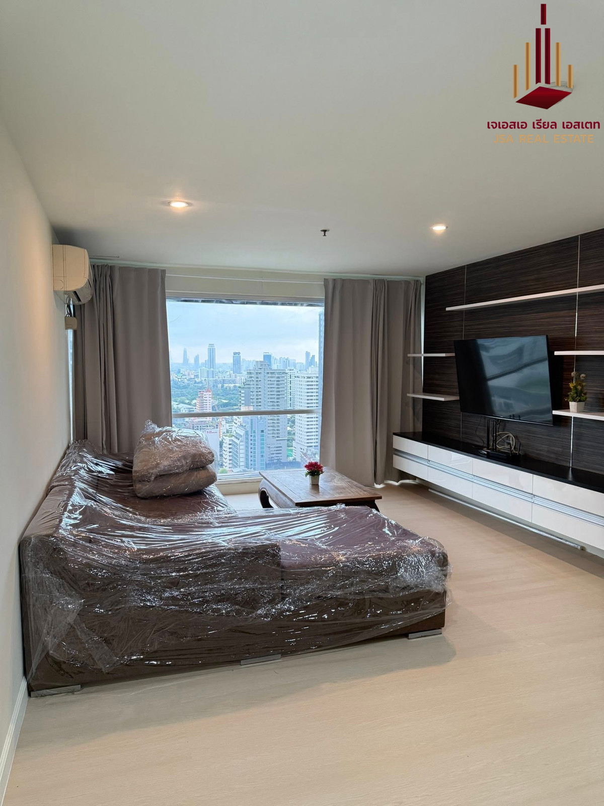 ให้เช่าคอนโดนานา : ✨ For Rent : Sukhumvit Suite Condo ✨  💰 Only 35,000  thb/month