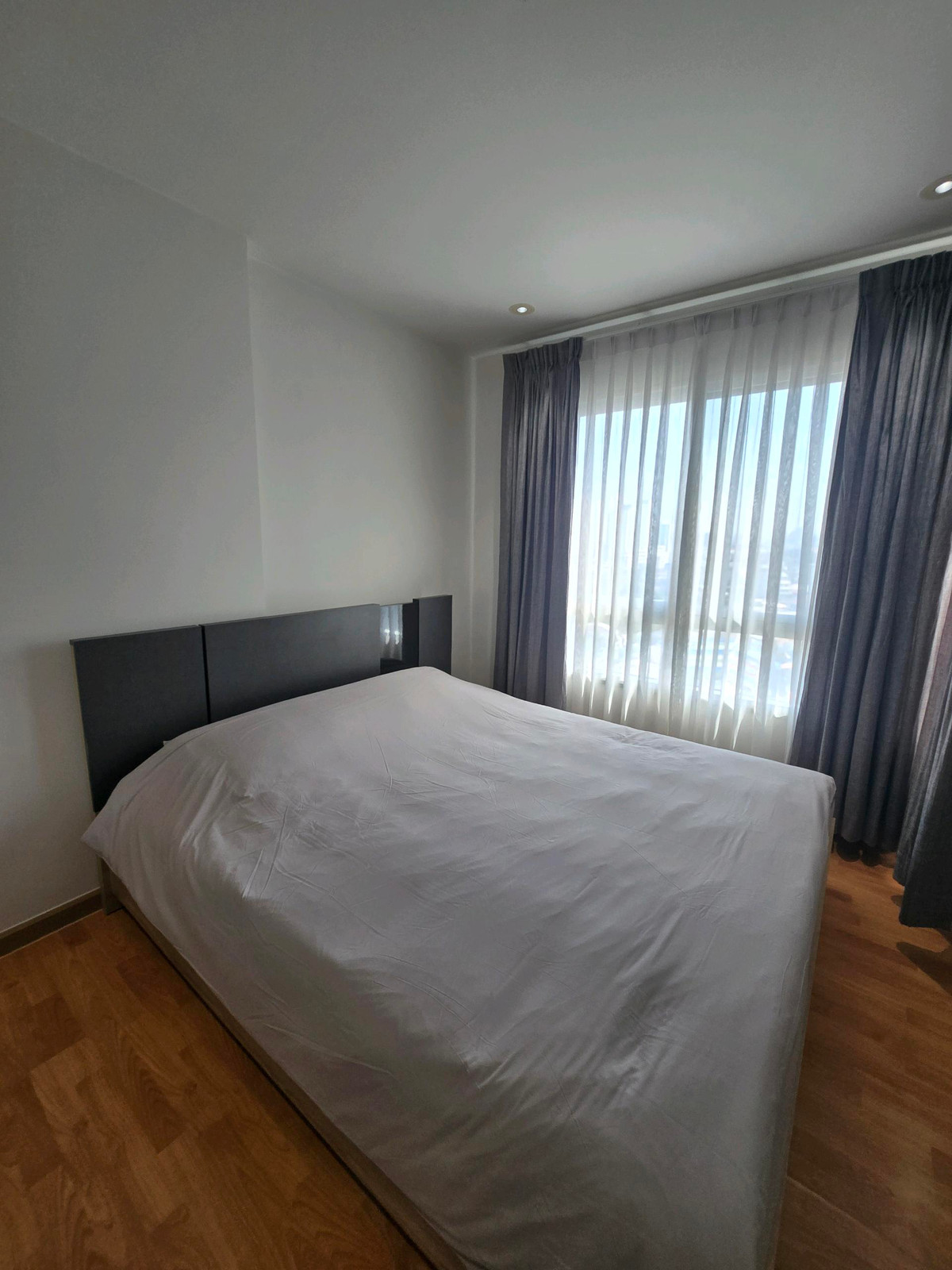 For RentCondoThaphra, Talat Phlu, Wutthakat : Room ready to stay at Condo The President Sathorn-Ratchaphruek Phase 1
Next to Bts Bang Wa and Mrt interchange.