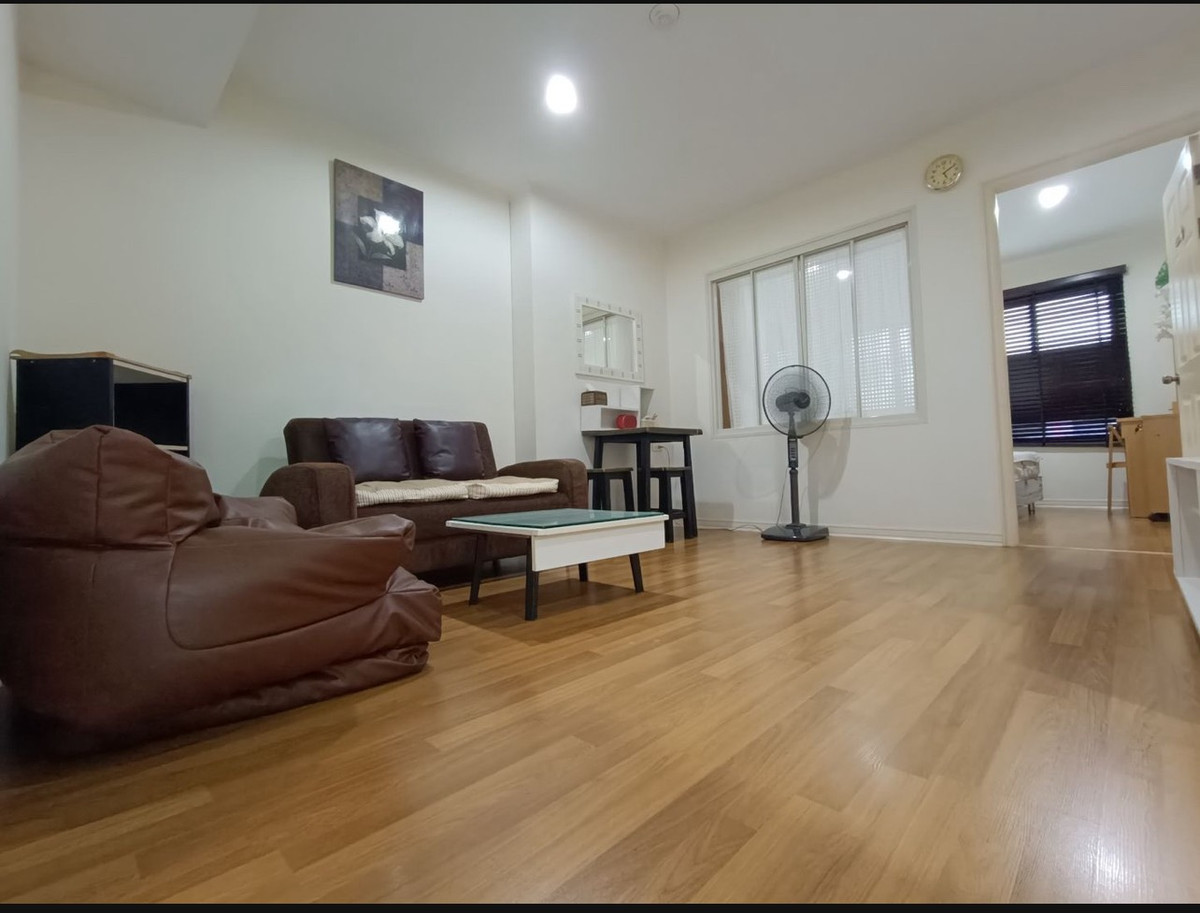 For RentCondoThaphra, Talat Phlu, Wutthakat : For rent Lumpini Place Ratchada-Tha Phra, private corner room.