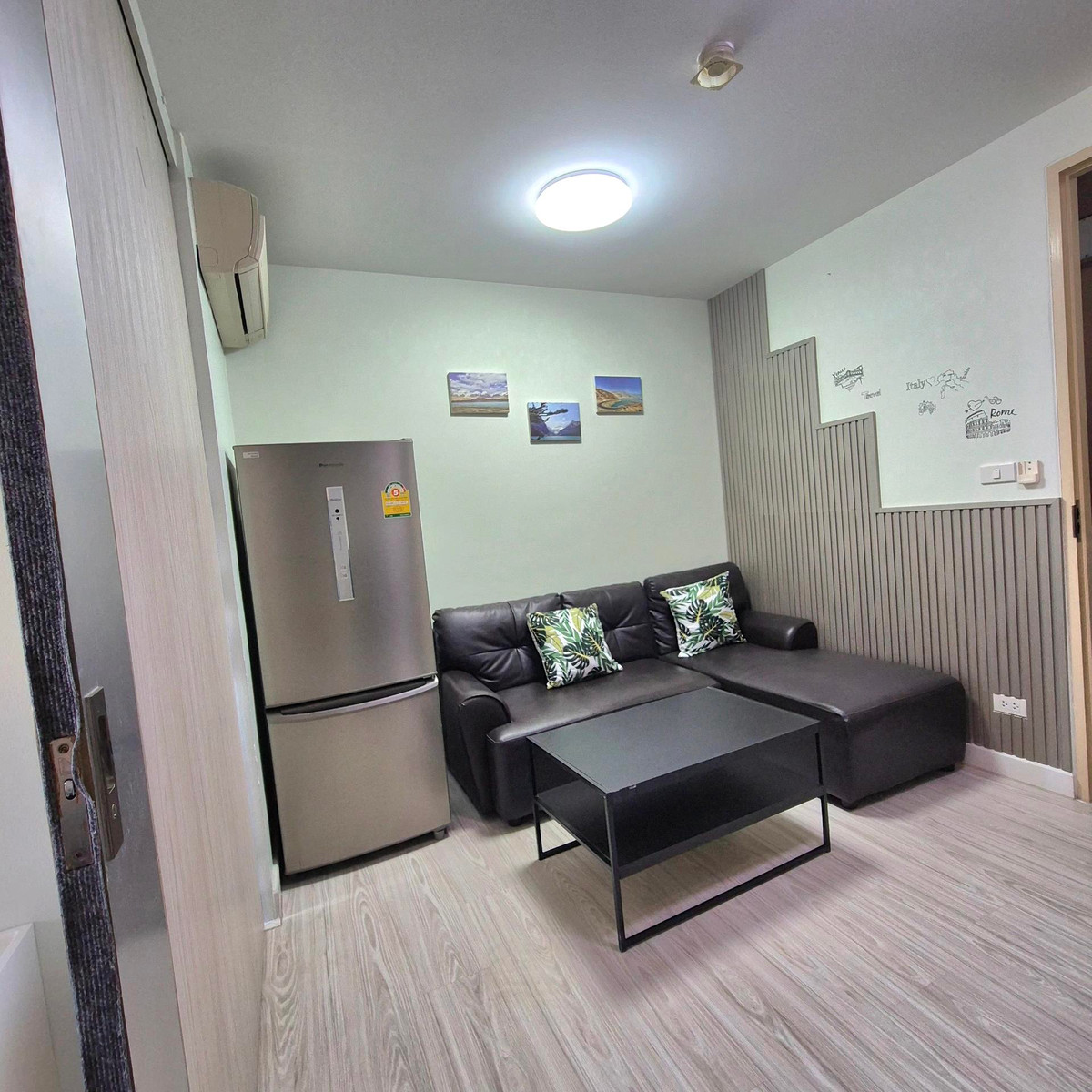 For RentCondoBangna, Bearing, Lasalle : Condo ready to move in, next to Central Bangna Department Store.