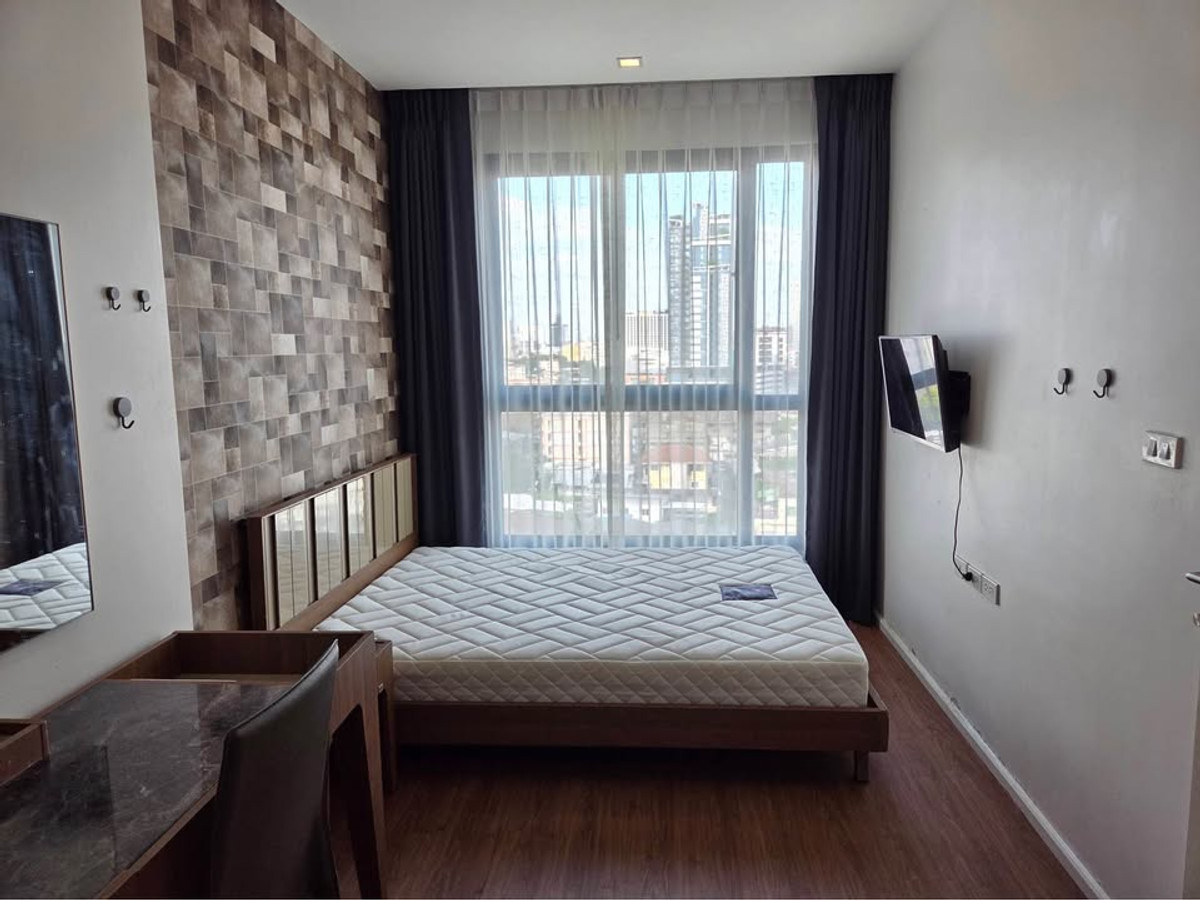 For RentCondoRatchadapisek, Huaikwang, Suttisan : For rent QUIN Ratchada 17, room 1 bed, fully furnished, ready to move in immediately, next to MRT (HR071)