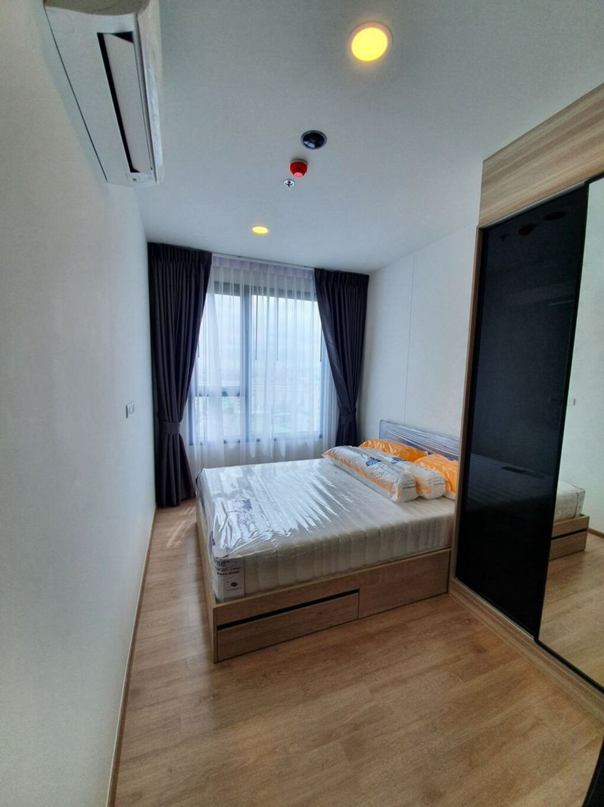 For RentCondoKasetsart, Ratchayothin : For Rent Chewathai Kaset-Nawamin Unit 38/209 (Available 1/1/69)