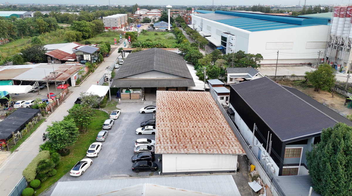 ขายโรงงานปทุมธานี รังสิต ธรรมศาสตร์ : ขายที่ดินพร้อมโรงงาน โกดัง และสำนักงาน — ทำเลลำลูกกา ปทุมธานี (พื้นที่สีม่วง + ใบอนุญาต รง.2) เหมาะสำหรับทำโรงงาน / ศูนย์กระจายสินค้า / ขยายกิจการทันที เนื้อที่รวม 4 ไร่ 2 งาน 92 ตารางวา 