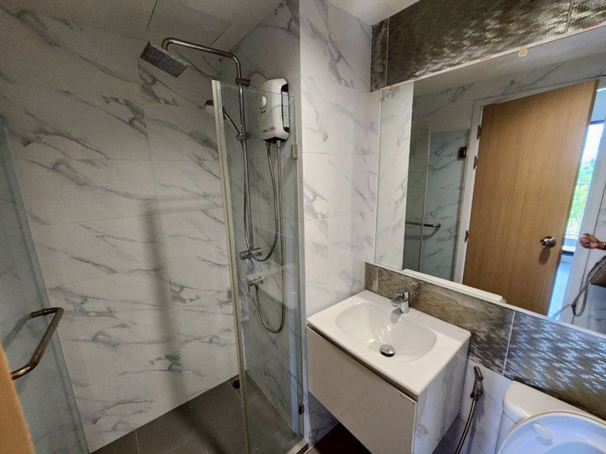 For RentCondoRama9, Petchburi, RCA : 🔴10,500฿🔴 𝐑𝐢𝐬𝐞 𝐑𝐚𝐦𝐚 𝟗┃Rise Rama 9 ✅ near Central Rama 9, happy to serve🙏Available 1 May 2026📱 Property Code​ 6903-2602📱: Line ID: @bbcondo88 (very quick response):​