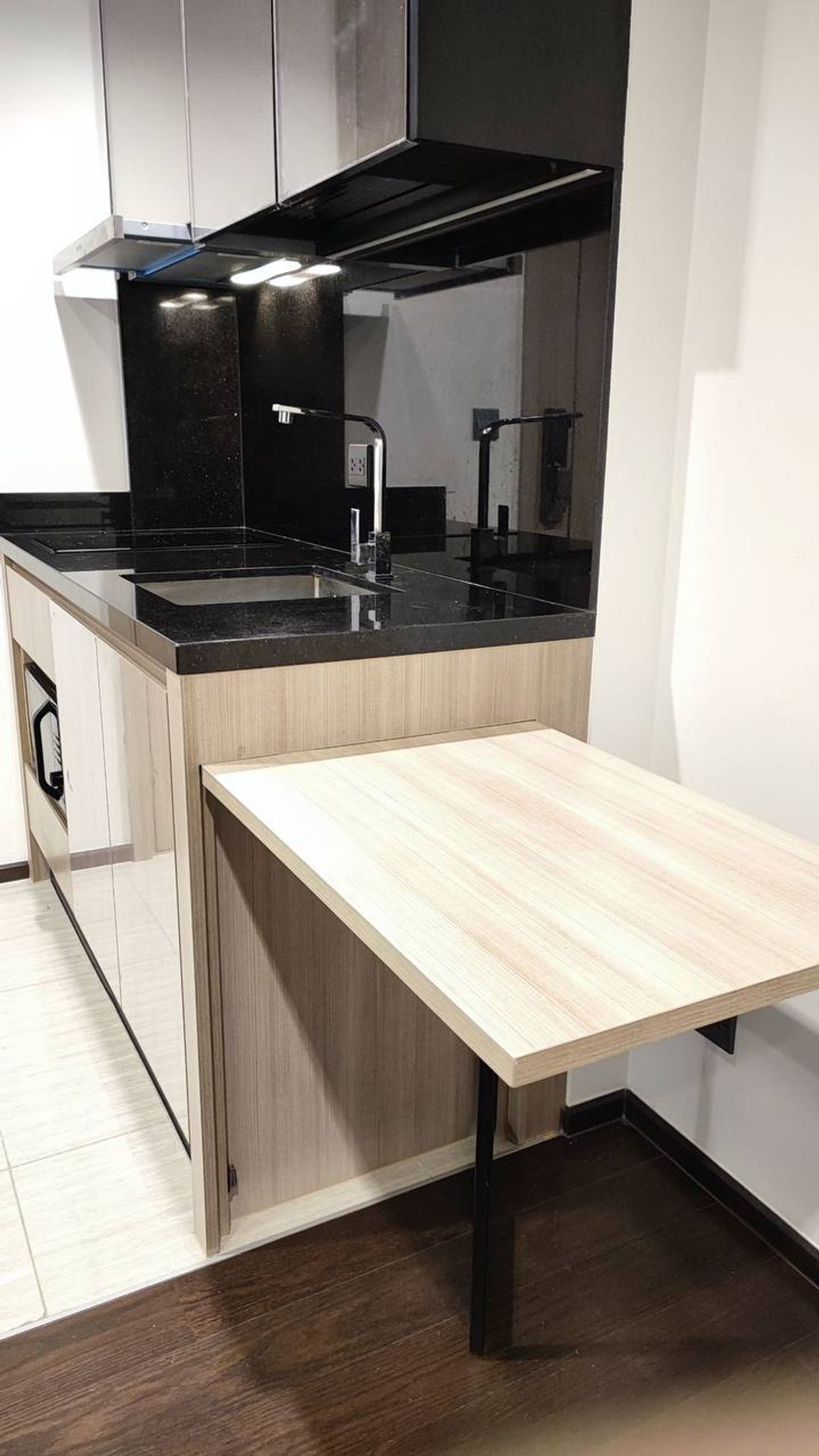 For RentCondoRatchathewi,Phayathai : The Line Ratchathewi【𝐑𝐄𝐍𝐓】🔥Modern luxe, simple, looks expensive but not flashy, fully equipped with amenities🔥 Contact Line ID: @hacondo