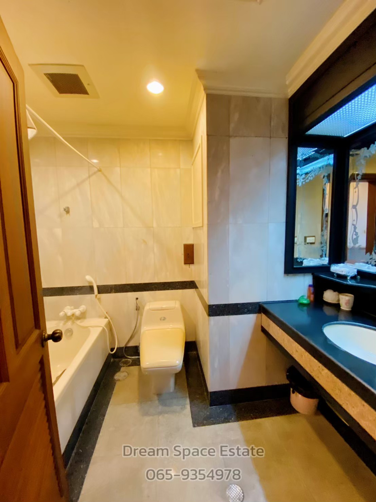 ขายคอนโดปิ่นเกล้า จรัญสนิทวงศ์ : 🌊 ขายคอนโดหรู Bangkok River Marina 300.24 ตร.ม. ริมเจ้าพระยา — Rare Deal ที่หาไม่ได้บ่อย!