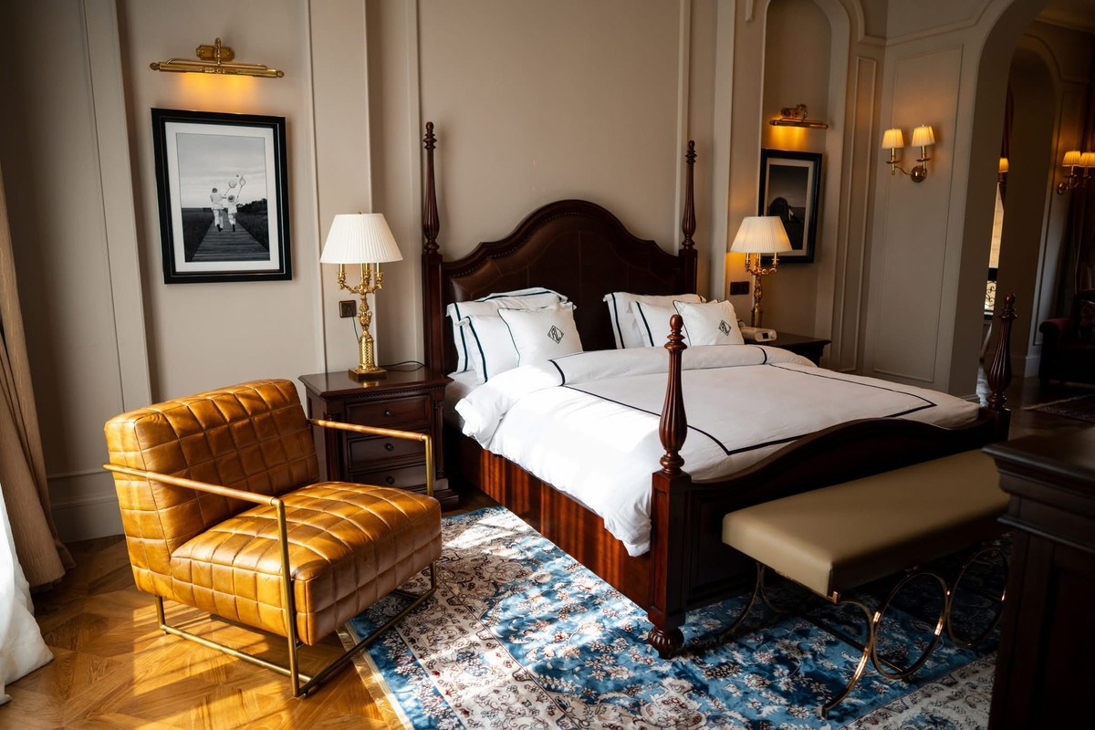 For SaleHousePak Chong KhaoYai : The Art of Living – Toscana Valley Khaoyai, an Ultra Luxury mansion designed to be more than a “home”, this is a work of art that you can actually live in, on an area of ​​826 sq m and a usable area of ​​over 2,000 sq m in Italian–Tuscany style.