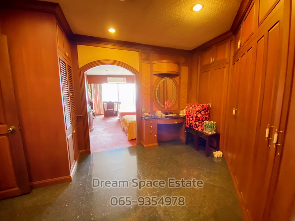 ขายคอนโดปิ่นเกล้า จรัญสนิทวงศ์ : 🌊 ขายคอนโดหรู Bangkok River Marina 300.24 ตร.ม. ริมเจ้าพระยา — Rare Deal ที่หาไม่ได้บ่อย!