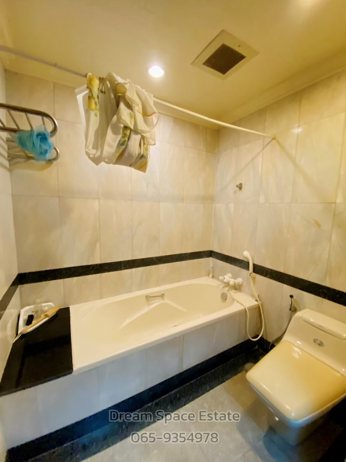 ขายคอนโดปิ่นเกล้า จรัญสนิทวงศ์ : 🌊 ขายคอนโดหรู Bangkok River Marina 300.24 ตร.ม. ริมเจ้าพระยา — Rare Deal ที่หาไม่ได้บ่อย!