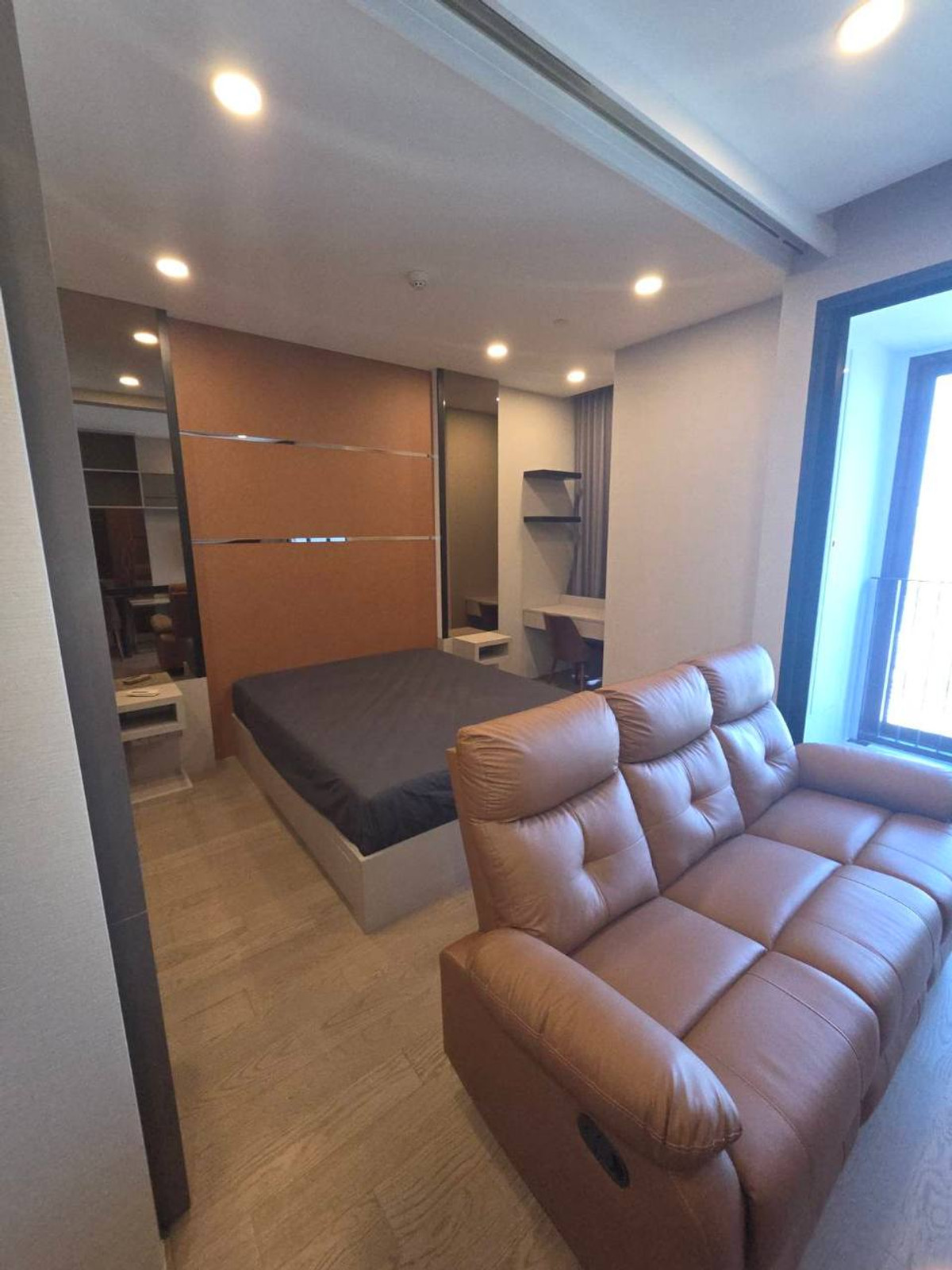 ให้เช่าคอนโดสยาม จุฬา สามย่าน : Ashton Chula Silom【𝐑𝐄𝐍𝐓】🔥ห้องเท่แบบลักซ์ ดาร์กโทนเข้ม เติมความคมให้ทุกมุม🔥 ติดต่อไลน์ไอดี: @hacondo