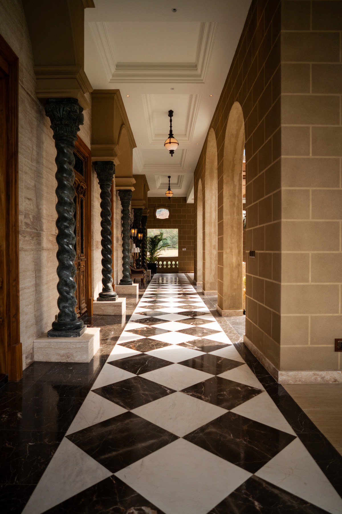 For SaleHousePak Chong KhaoYai : The Art of Living – Toscana Valley Khaoyai, an Ultra Luxury mansion designed to be more than a “home”, this is a work of art that you can actually live in, on an area of ​​826 sq m and a usable area of ​​over 2,000 sq m in Italian–Tuscany style.