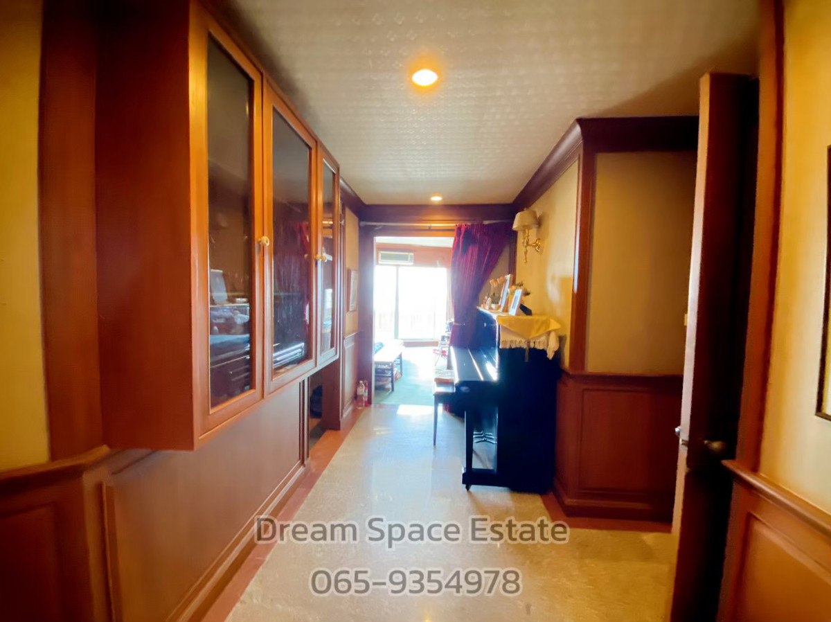 ขายคอนโดปิ่นเกล้า จรัญสนิทวงศ์ : 🌊 ขายคอนโดหรู Bangkok River Marina 300.24 ตร.ม. ริมเจ้าพระยา — Rare Deal ที่หาไม่ได้บ่อย!