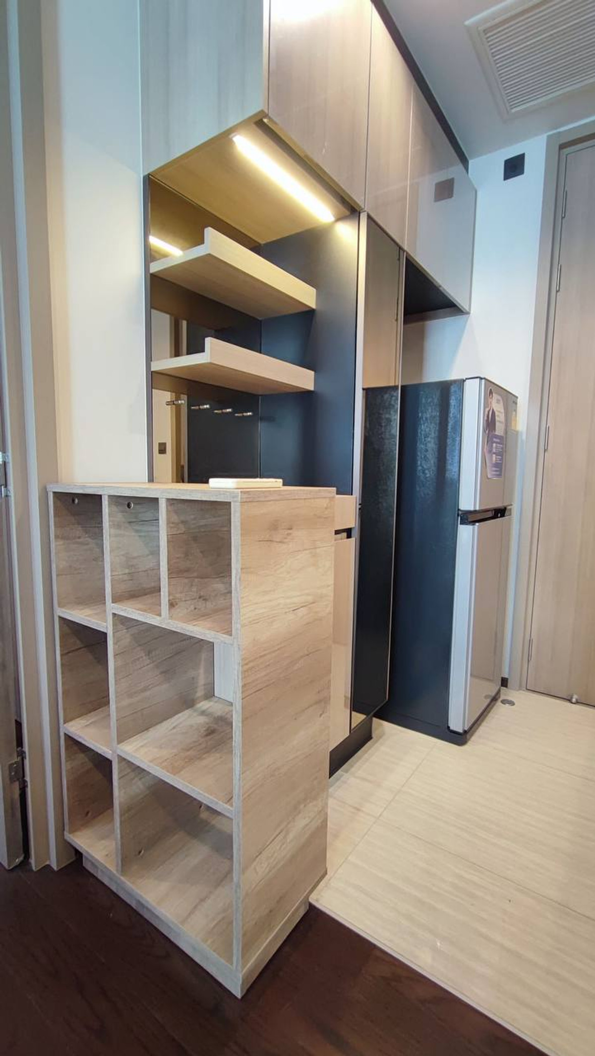 For RentCondoRatchathewi,Phayathai : The Line Ratchathewi【𝐑𝐄𝐍𝐓】🔥Modern luxe, simple, looks expensive but not flashy, fully equipped with amenities🔥 Contact Line ID: @hacondo