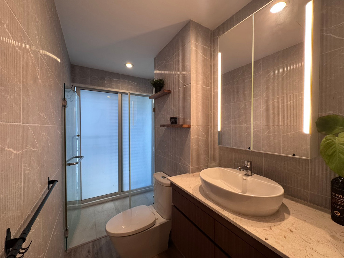 ให้เช่าคอนโดลาดพร้าว เซ็นทรัลลาดพร้าว : Sym Vibha Ladprao Condo ห้องรีโนเวทใหม่ ใกล้ bts หมอชิดและสวนจตุจักร ว่างพร้อมให้เช่า