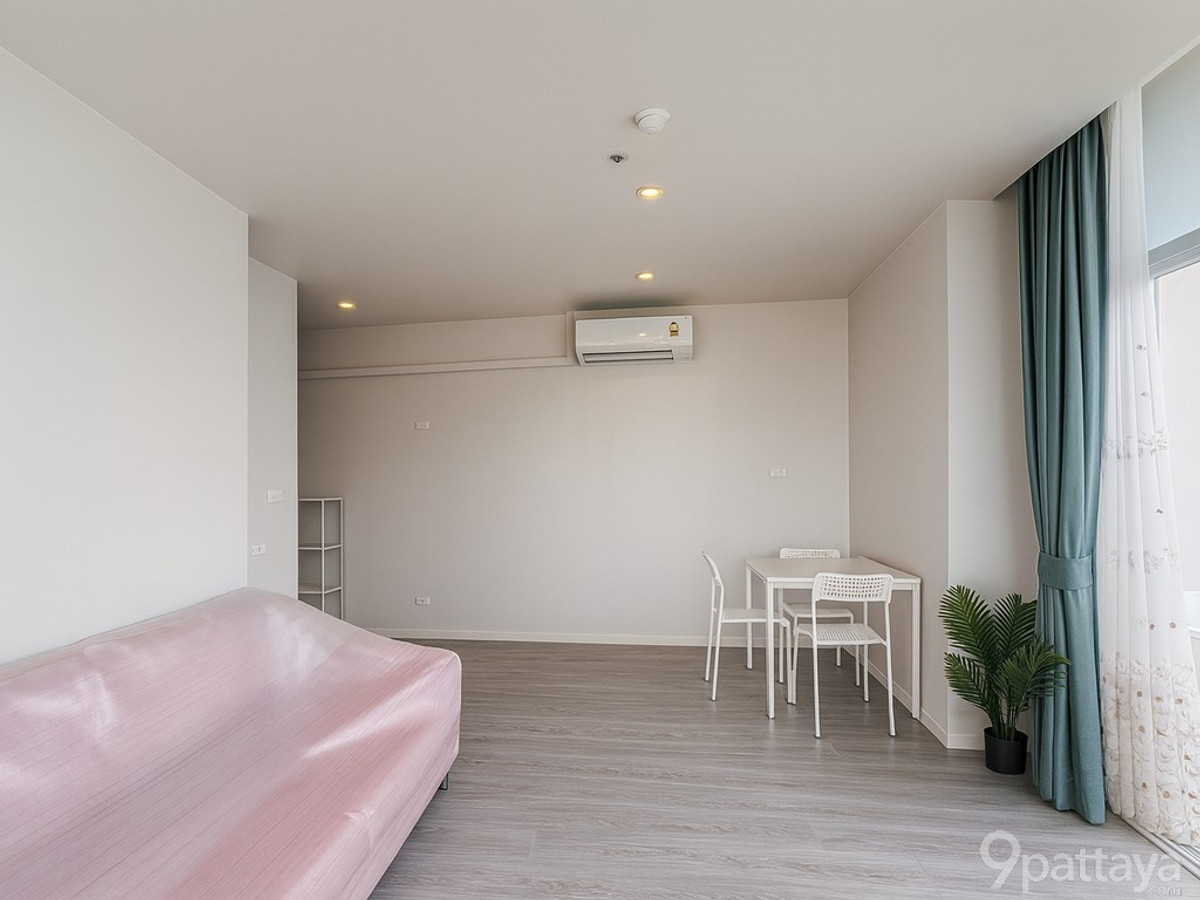 For SaleCondoPattaya, Bangsaen, Chonburi : FQ : For Sale | The Grand Jomtien – Pattaya ✨  Large 2-bedroom condo with full furniture, city view, and foreign ownership. Great for living or investment near Jomtien Beach. 2 Bedrooms | 1 Bathroom • 55 sqm • 4th Floor | City View • Foreign Name