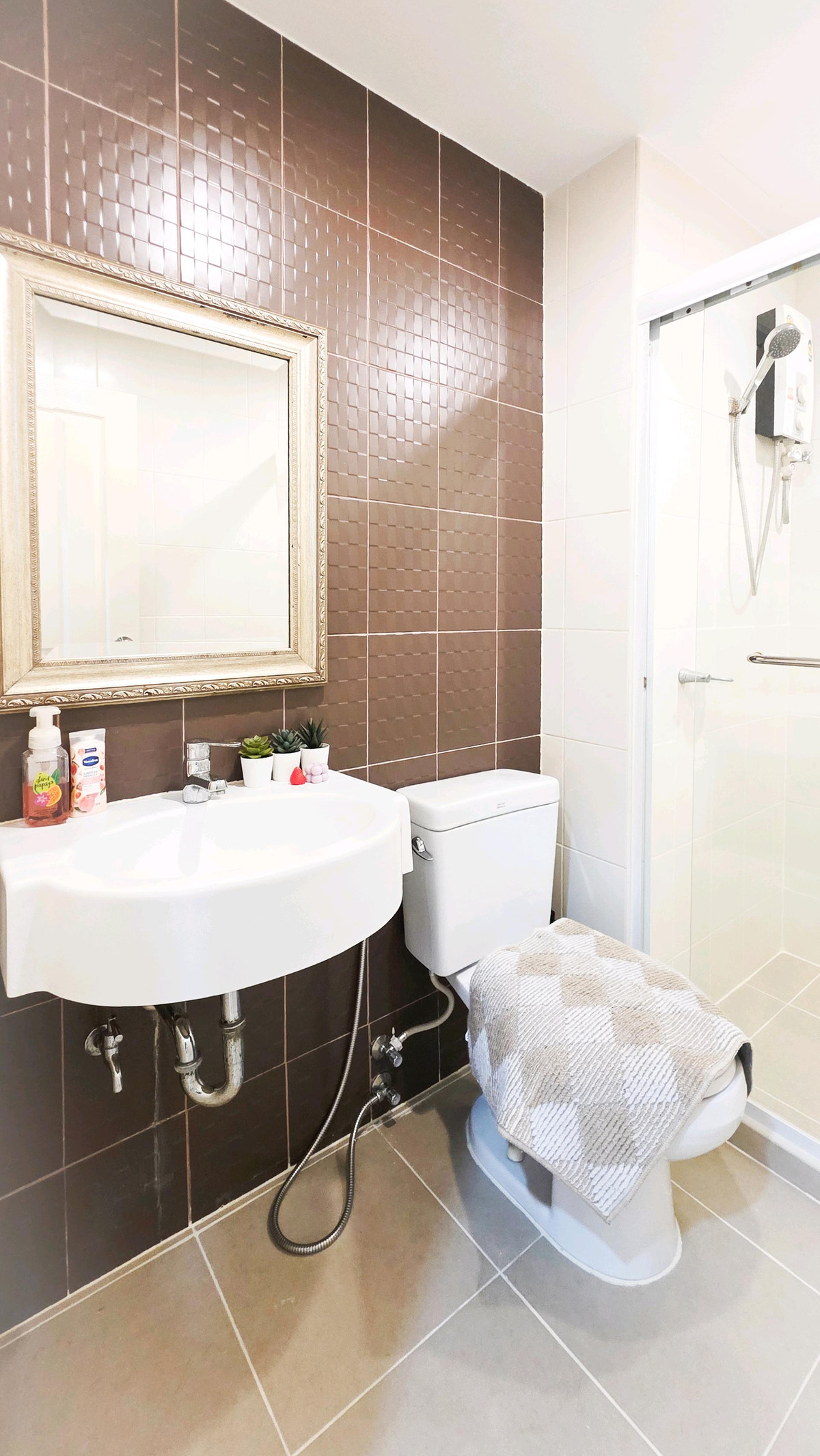 ขายคอนโดปิ่นเกล้า จรัญสนิทวงศ์ : คอนโดห้องวิวเมือง ใกล้ MRT บางยี่ขัน 1 ห้องนอน ขนาดใหญ่ 35 ตารางเมตร ราคา 1.89 ถูกสุดในย่านปิ่นเกล้า