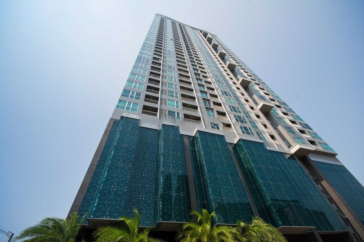 For SaleCondoOnnut, Udomsuk : ✨ For Sale: RHYTHM Sukhumvit 50 Condo ✨ 💰 Only 4,379,000 THB