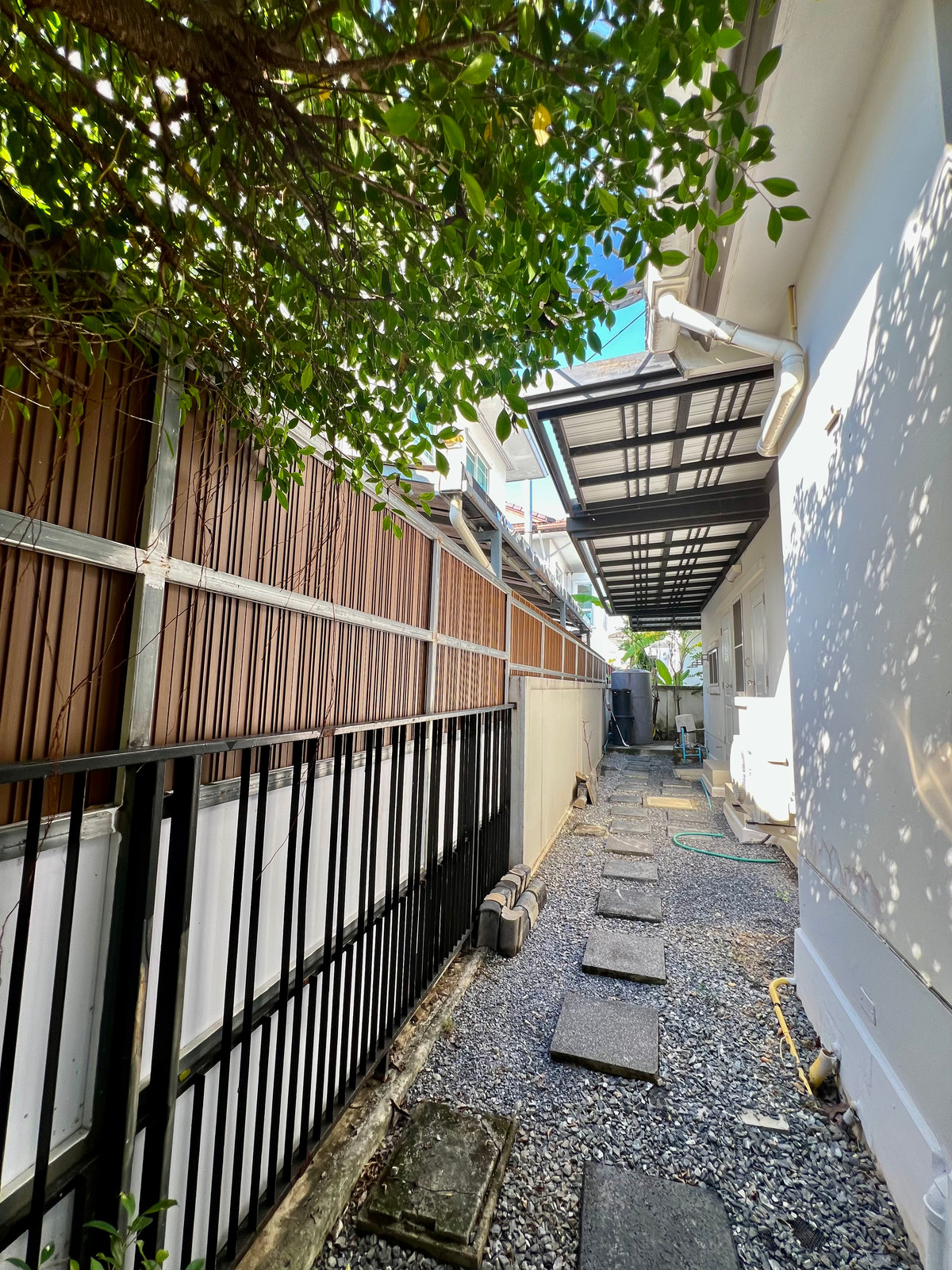 ให้เช่าบ้านพัฒนาการ ศรีนครินทร์ : ให้เช่า บ้านเดี่ยว 2 ชั้น Mantana Rama 9 – Srinakarin | บ้านไซส์ใหญ่ที่สุดในโครงการ | ที่ดิน 91.5 ตร.วา | ฟังก์ชันครบ เหมาะสำหรับครอบครัว