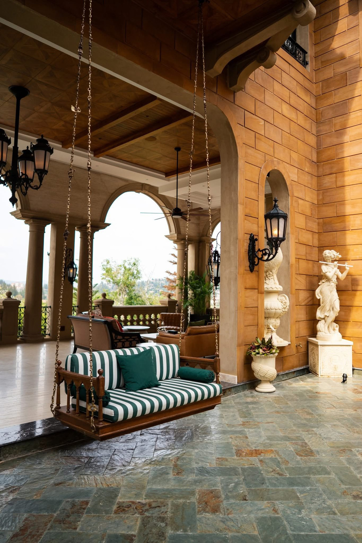 For SaleHousePak Chong KhaoYai : The Art of Living – Toscana Valley Khaoyai, an Ultra Luxury mansion designed to be more than a “home”, this is a work of art that you can actually live in, on an area of ​​826 sq m and a usable area of ​​over 2,000 sq m in Italian–Tuscany style.