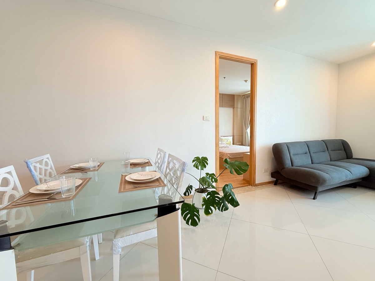 ให้เช่าคอนโดสาทร นราธิวาส : ให้เช่า 1 นอน The Empire Place ห้องใหม่ พร้อมอยู่ BTS ช่องนนทรี 