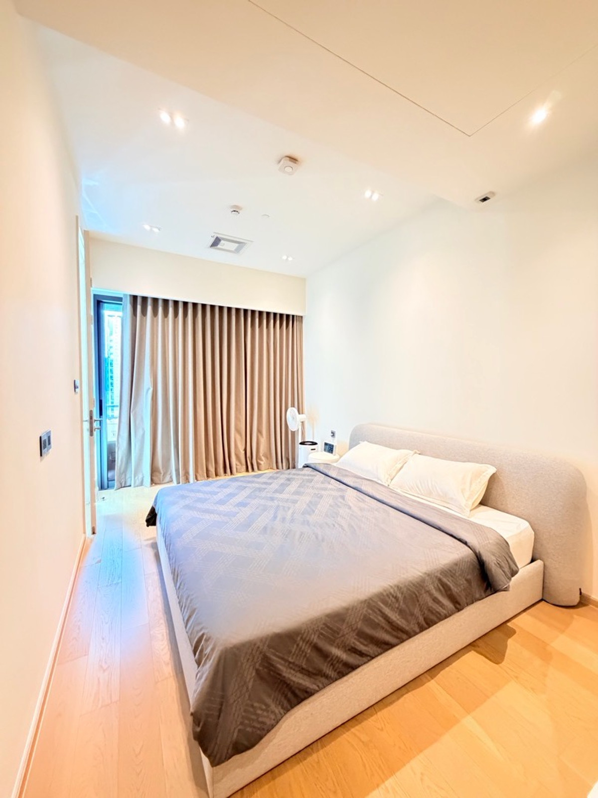 For RentCondoSukhumvit, Asoke, Thonglor : NEW UNIT never rented💎 The Strand Thonglor – Brand New Unit! Ready by New Year, Only 75K!