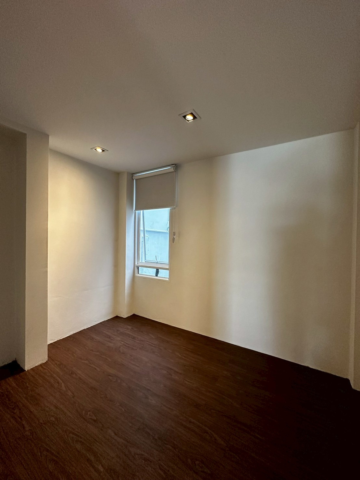 ให้เช่าทาวน์โฮมพระราม 9 เพชรบุรีตัดใหม่ RCA : ให้เช่าทาวน์โฮม ใกล้ เดอะไนน์ เซ็นเตอร์ พระราม 9 เพียง 3 นาที