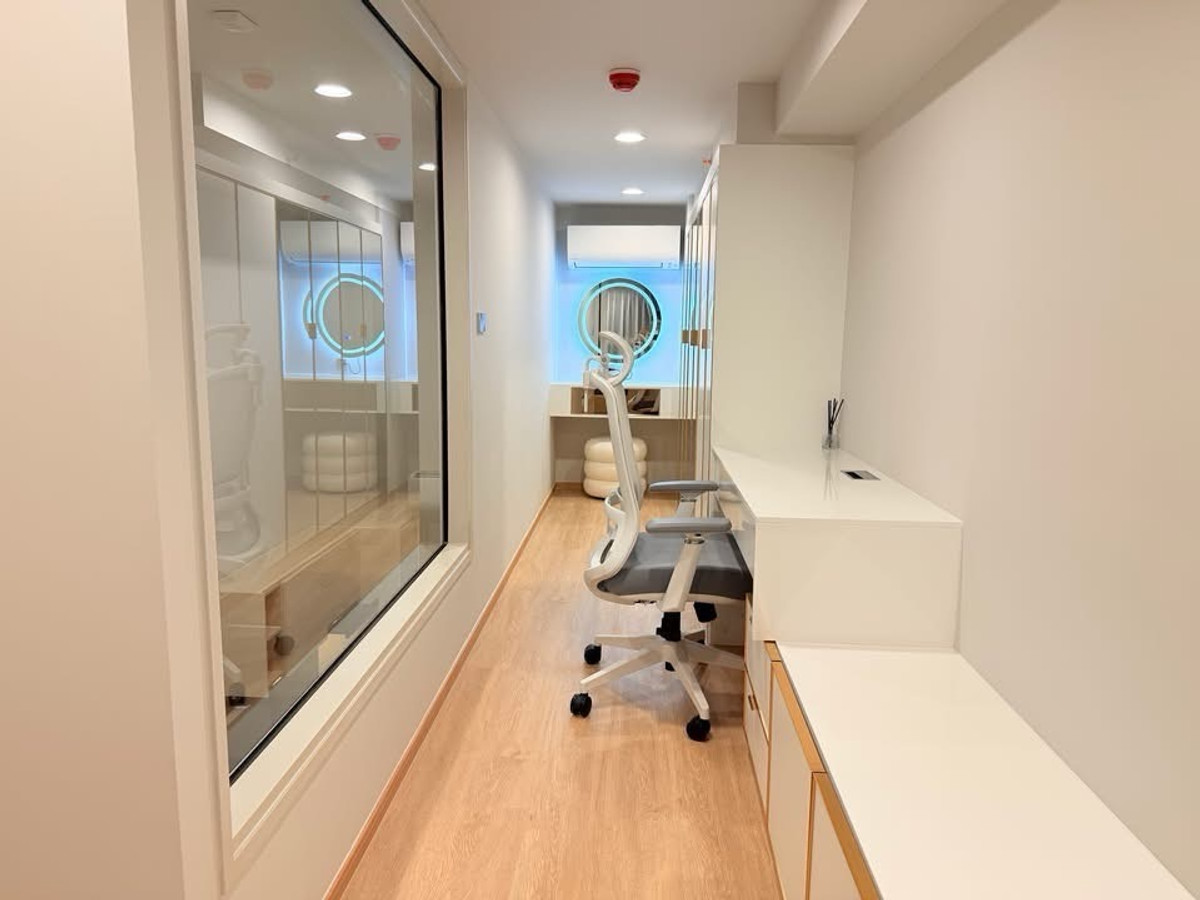 ให้เช่าคอนโดสยาม จุฬา สามย่าน : ห้องไซส์ใหญ่พิเศษ❗️42ตรม. มีโต๊ะทำงานขนาดใหญ่ พร้อมอยู่วันนี้