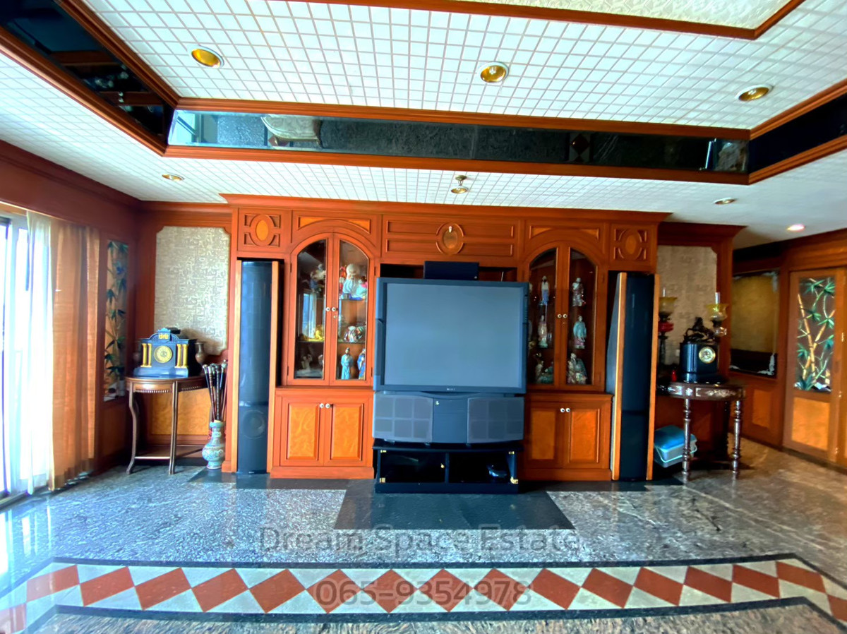 ขายคอนโดปิ่นเกล้า จรัญสนิทวงศ์ : 🌊 ขายคอนโดหรู Bangkok River Marina 300.24 ตร.ม. ริมเจ้าพระยา — Rare Deal ที่หาไม่ได้บ่อย!