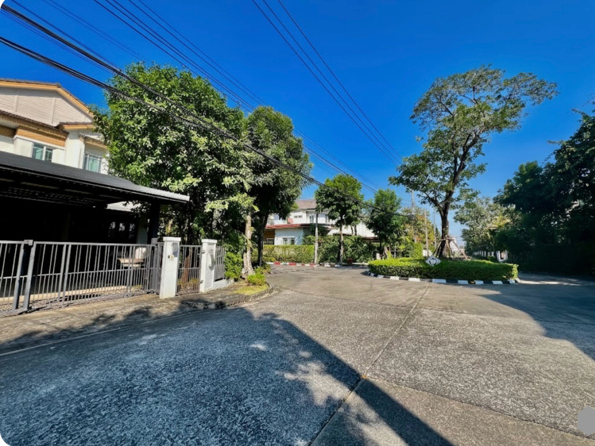 ให้เช่าบ้านพัฒนาการ ศรีนครินทร์ : ให้เช่า บ้านเดี่ยว 2 ชั้น Mantana Rama 9 – Srinakarin | บ้านไซส์ใหญ่ที่สุดในโครงการ | ที่ดิน 91.5 ตร.วา | ฟังก์ชันครบ เหมาะสำหรับครอบครัว