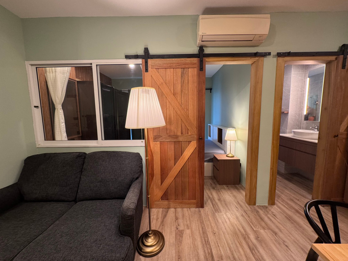 ให้เช่าคอนโดลาดพร้าว เซ็นทรัลลาดพร้าว : Sym Vibha Ladprao Condo ห้องรีโนเวทใหม่ ใกล้ bts หมอชิดและสวนจตุจักร ว่างพร้อมให้เช่า