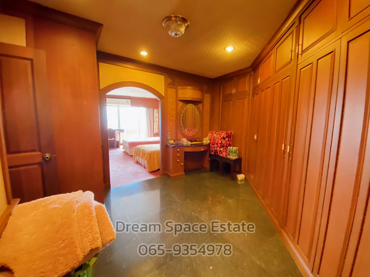 ขายคอนโดปิ่นเกล้า จรัญสนิทวงศ์ : 🌊 ขายคอนโดหรู Bangkok River Marina 300.24 ตร.ม. ริมเจ้าพระยา — Rare Deal ที่หาไม่ได้บ่อย!