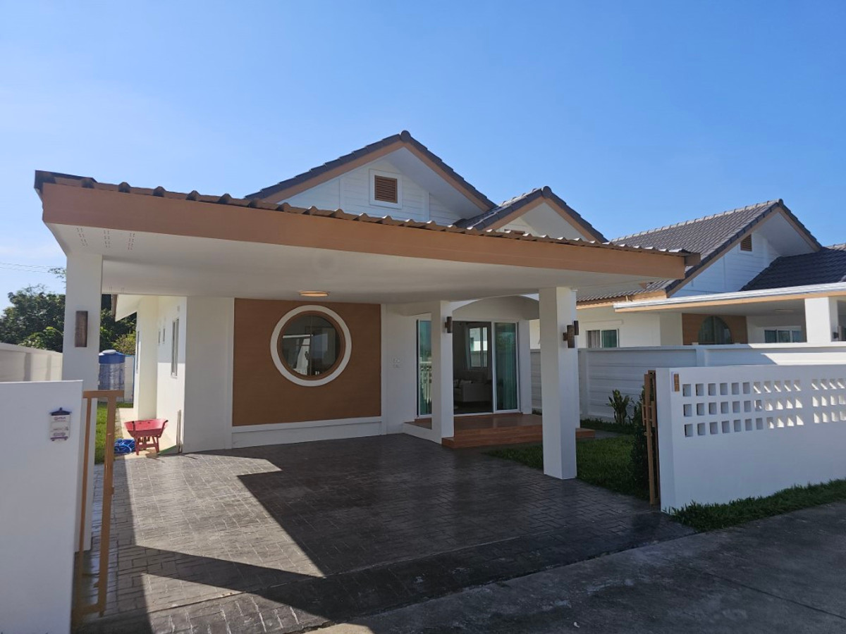 ขายบ้านเชียงใหม่ : ราคาพิเศษพร้อมของแถมเพียบ!! บ้านเดี่ยวชั้นเดียว สร้างใหม่ โซนสำราญราษฎร์ อ.ดอยสะเก็ด  เชียงใหม่